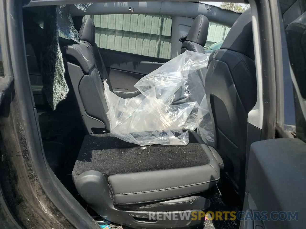 10 Photograph of a damaged car 7SAYGAEE1PF709673 TESLA MODEL Y 2023