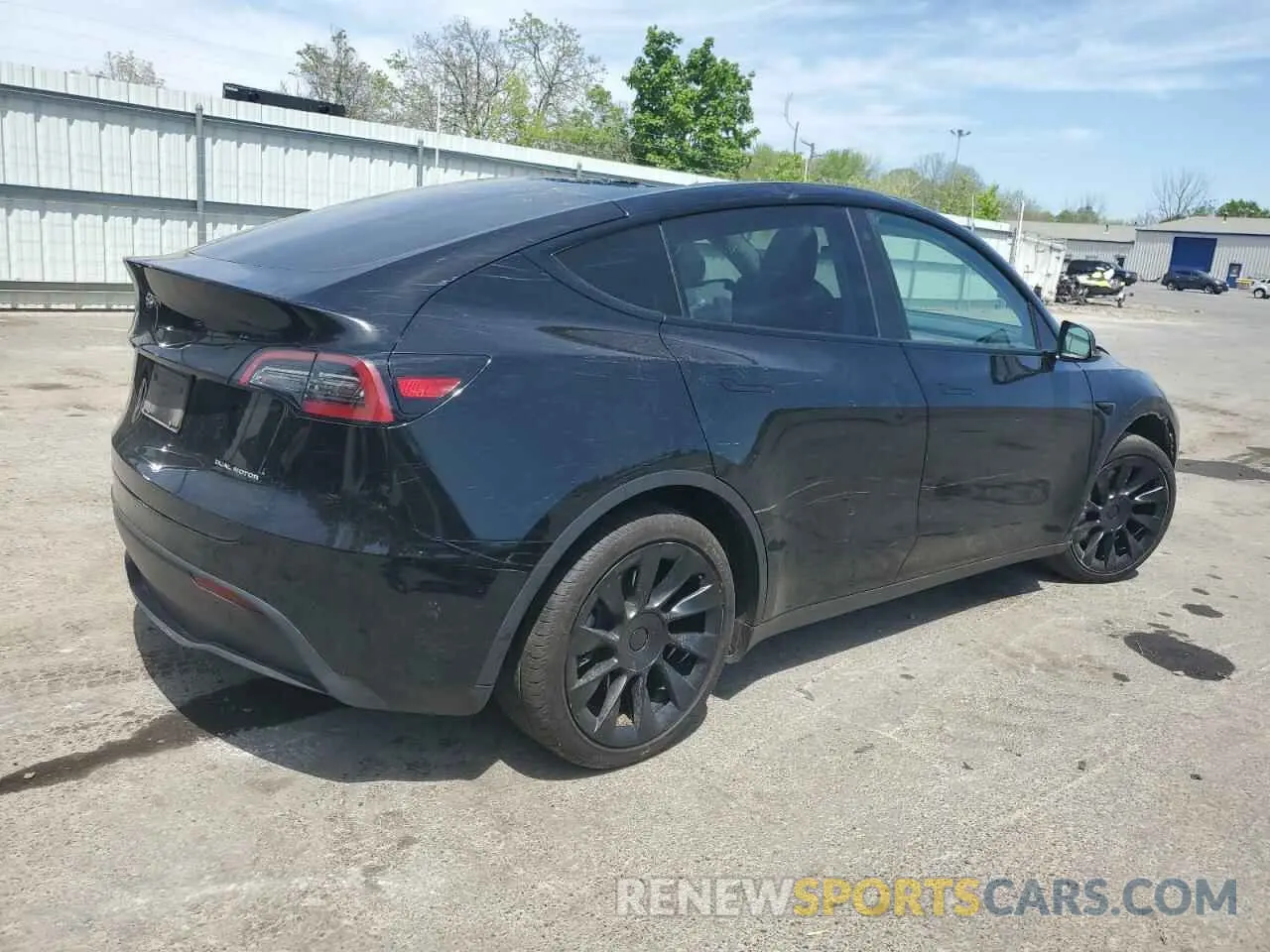 3 Photograph of a damaged car 7SAYGAEE1PF709673 TESLA MODEL Y 2023