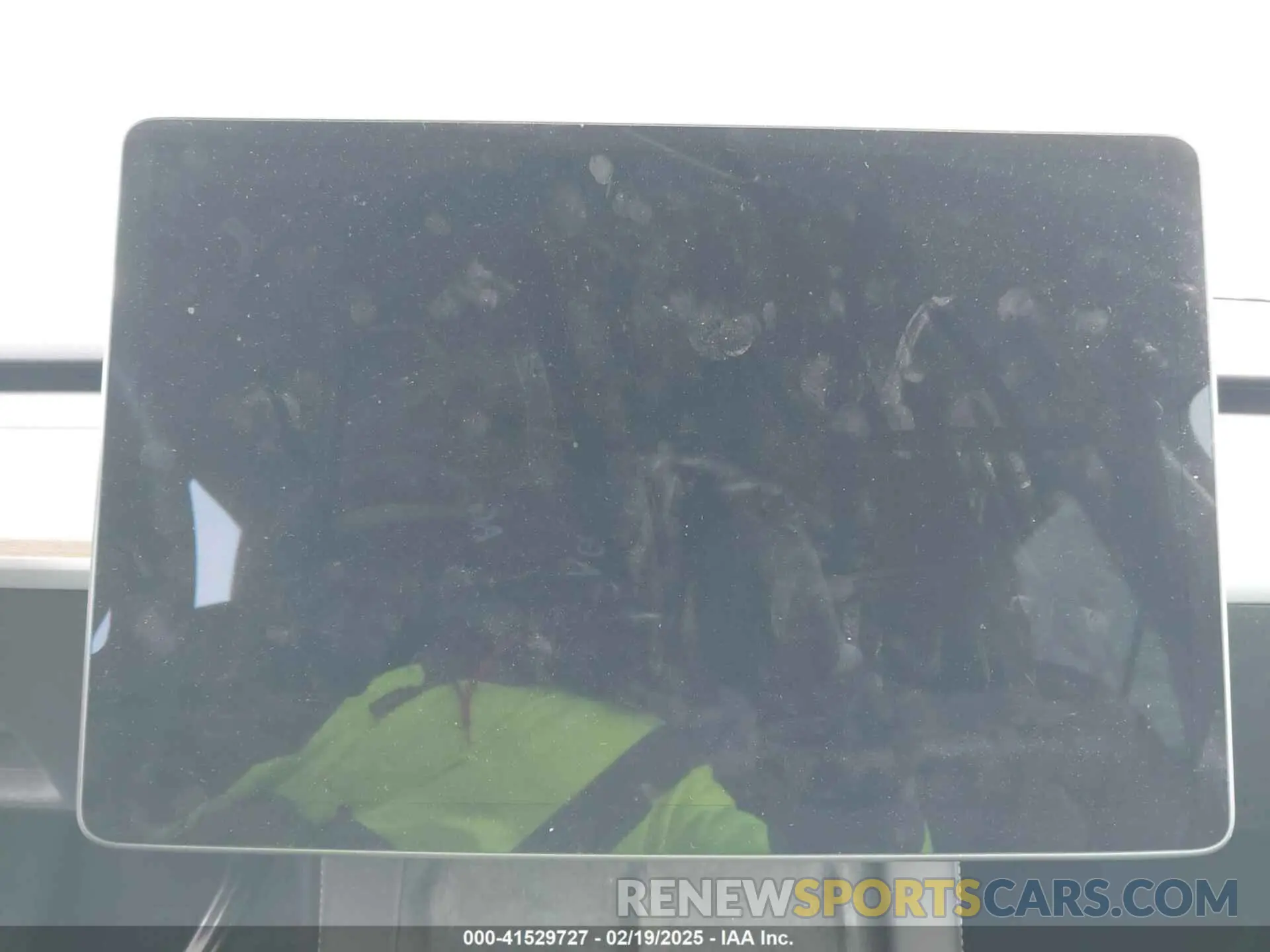 7 Photograph of a damaged car 7SAYGAEE1PF745038 TESLA MODEL Y 2023