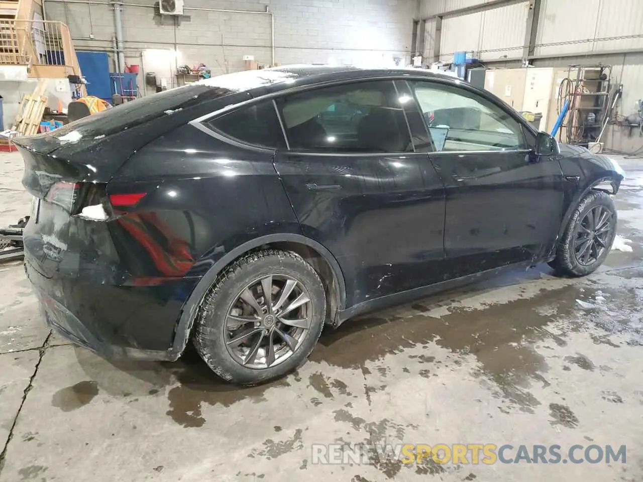 3 Photograph of a damaged car 7SAYGAEE1PF759361 TESLA MODEL Y 2023