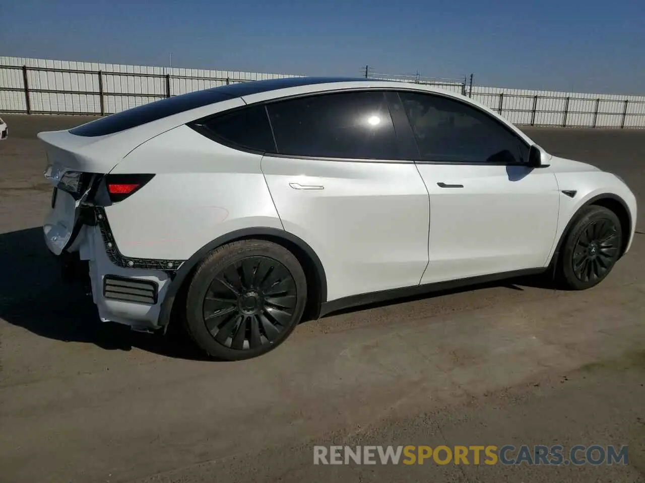 3 Photograph of a damaged car 7SAYGAEE1PF780517 TESLA MODEL Y 2023