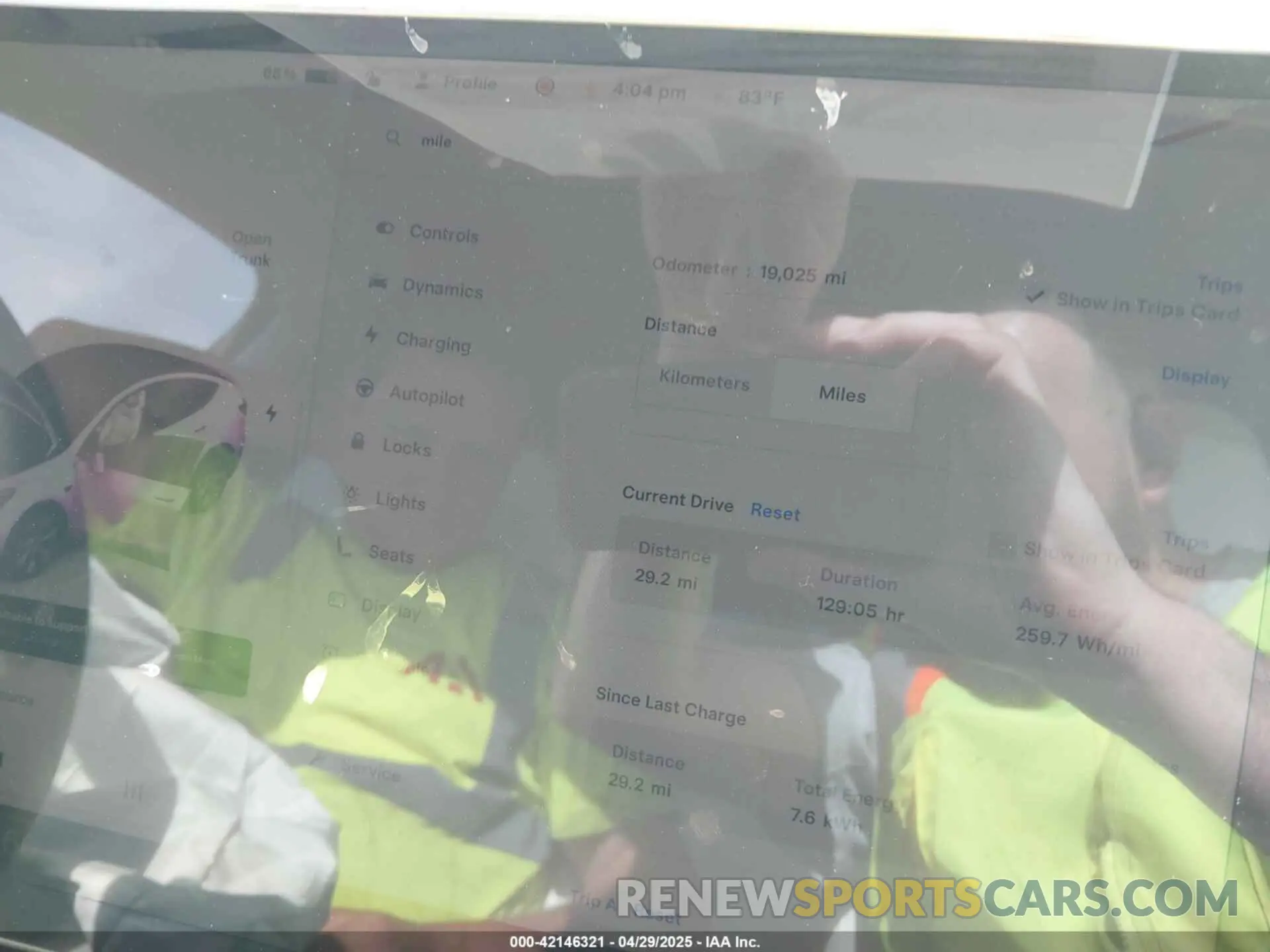 7 Photograph of a damaged car 7SAYGAEE1PF889267 TESLA MODEL Y 2023
