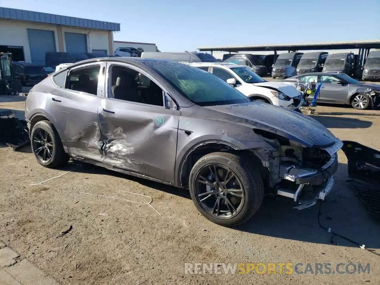 4 Photograph of a damaged car 7SAYGAEE1PF967787 TESLA MODEL Y 2023