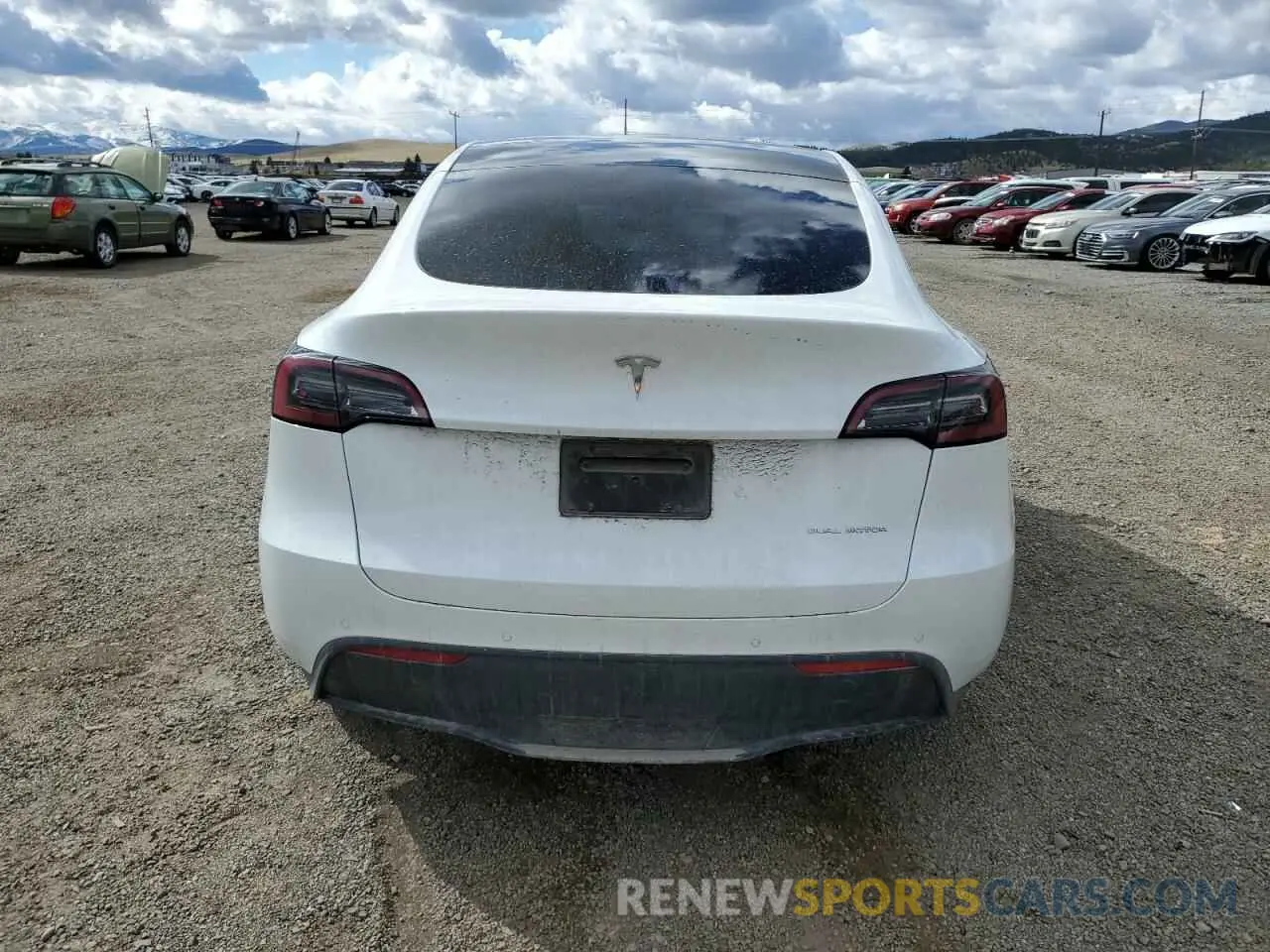 6 Photograph of a damaged car 7SAYGAEE2PF584621 TESLA MODEL Y 2023