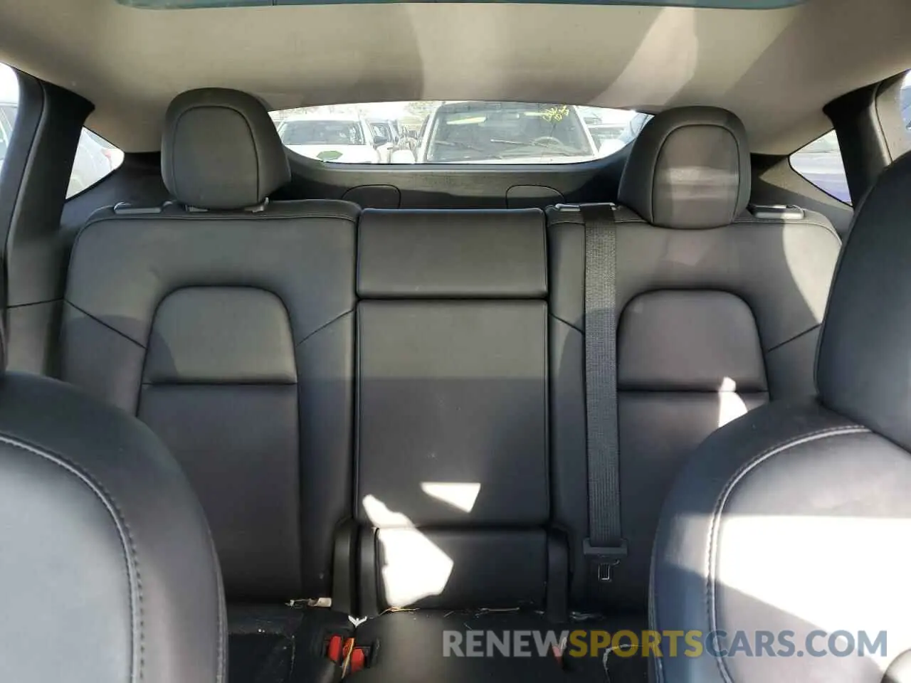10 Photograph of a damaged car 7SAYGAEE2PF596171 TESLA MODEL Y 2023
