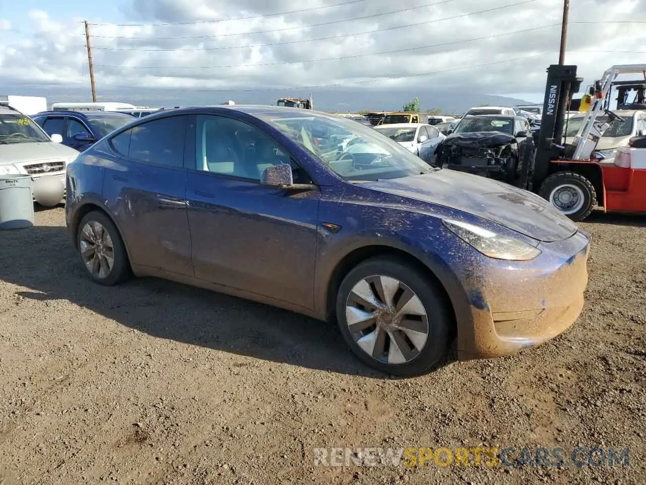 4 Photograph of a damaged car 7SAYGAEE2PF596171 TESLA MODEL Y 2023