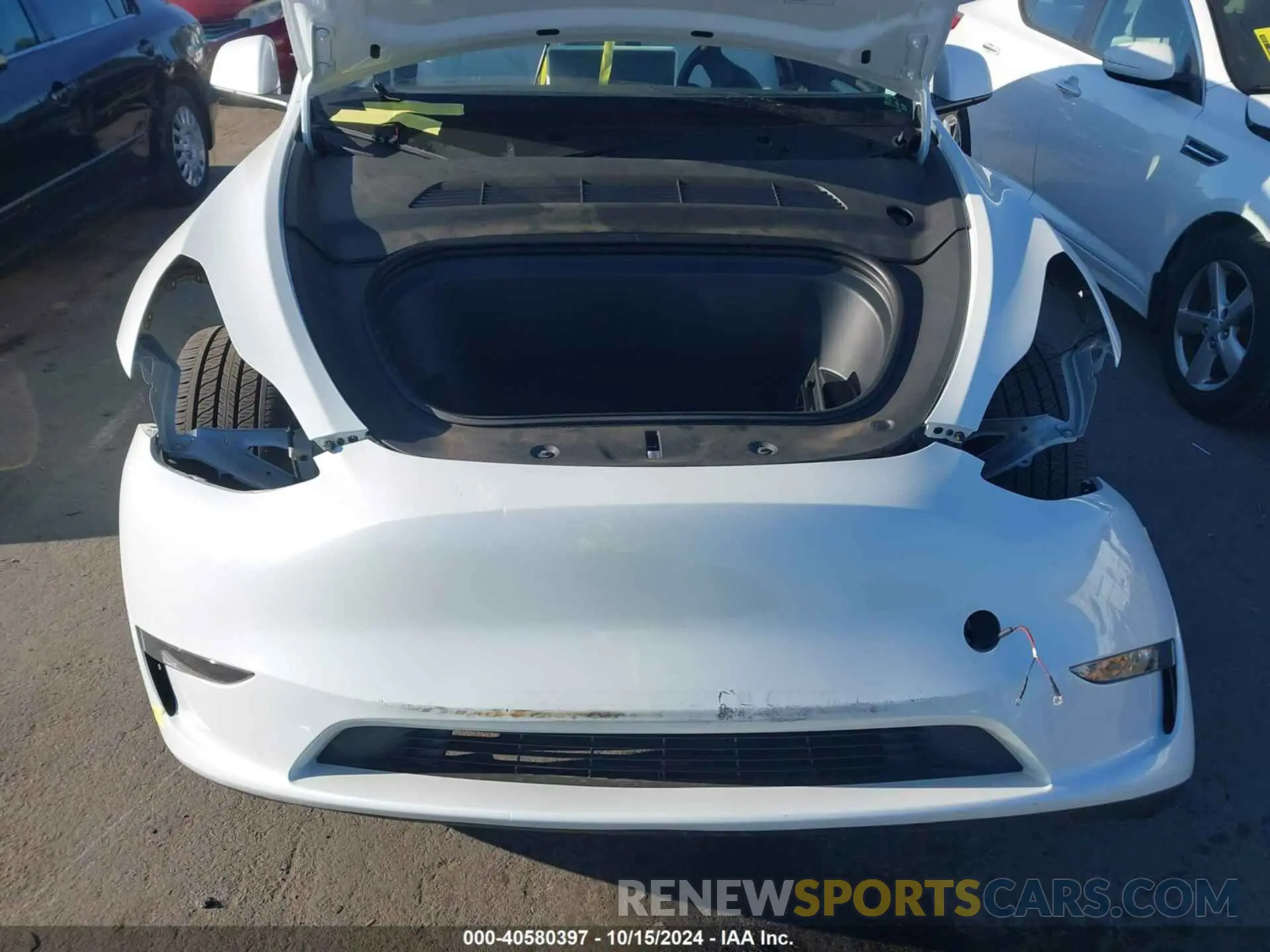 10 Photograph of a damaged car 7SAYGAEE2PF688882 TESLA MODEL Y 2023