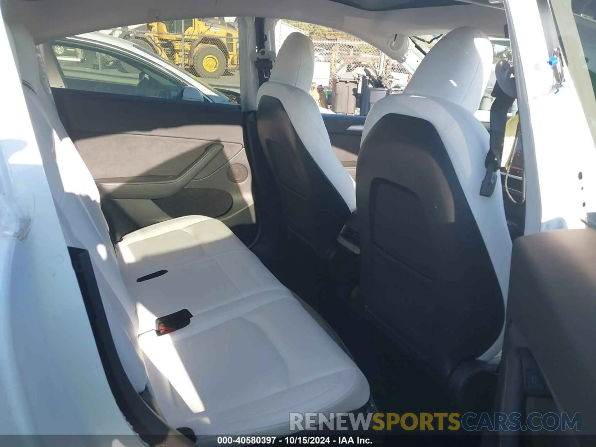 8 Photograph of a damaged car 7SAYGAEE2PF688882 TESLA MODEL Y 2023