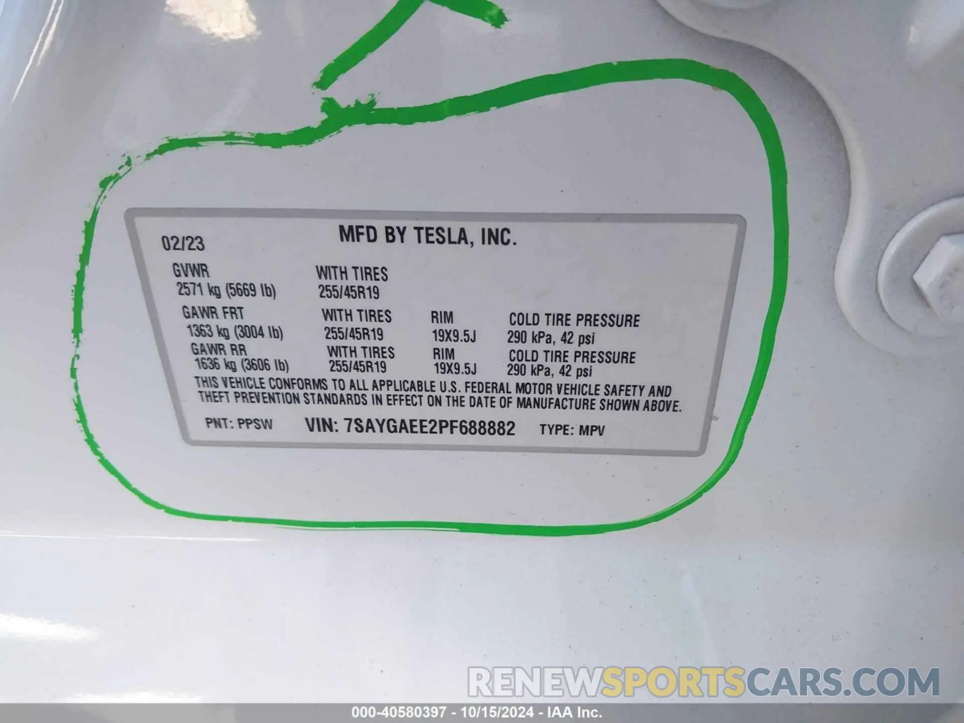 9 Photograph of a damaged car 7SAYGAEE2PF688882 TESLA MODEL Y 2023