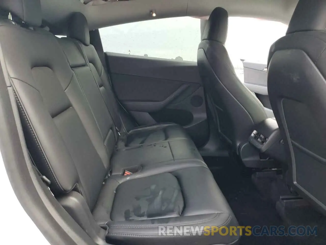 10 Photograph of a damaged car 7SAYGAEE2PF753228 TESLA MODEL Y 2023