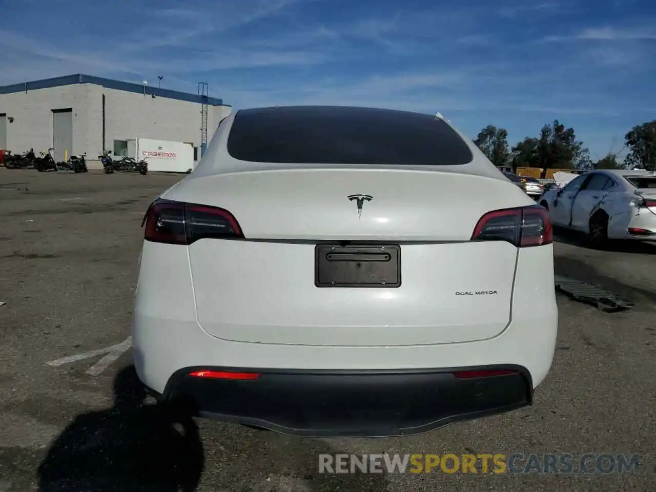 6 Photograph of a damaged car 7SAYGAEE2PF832009 TESLA MODEL Y 2023