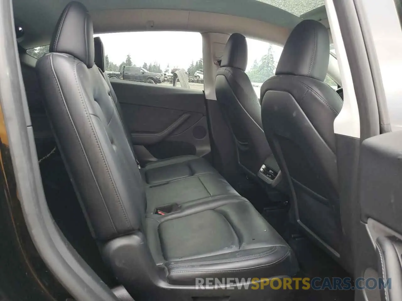 11 Photograph of a damaged car 7SAYGAEE2PF945975 TESLA MODEL Y 2023
