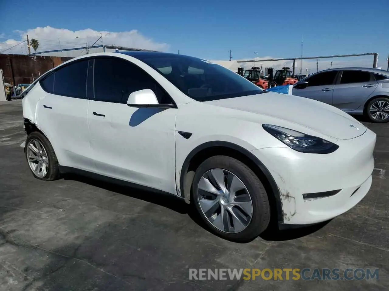 4 Photograph of a damaged car 7SAYGAEE3PF590055 TESLA MODEL Y 2023