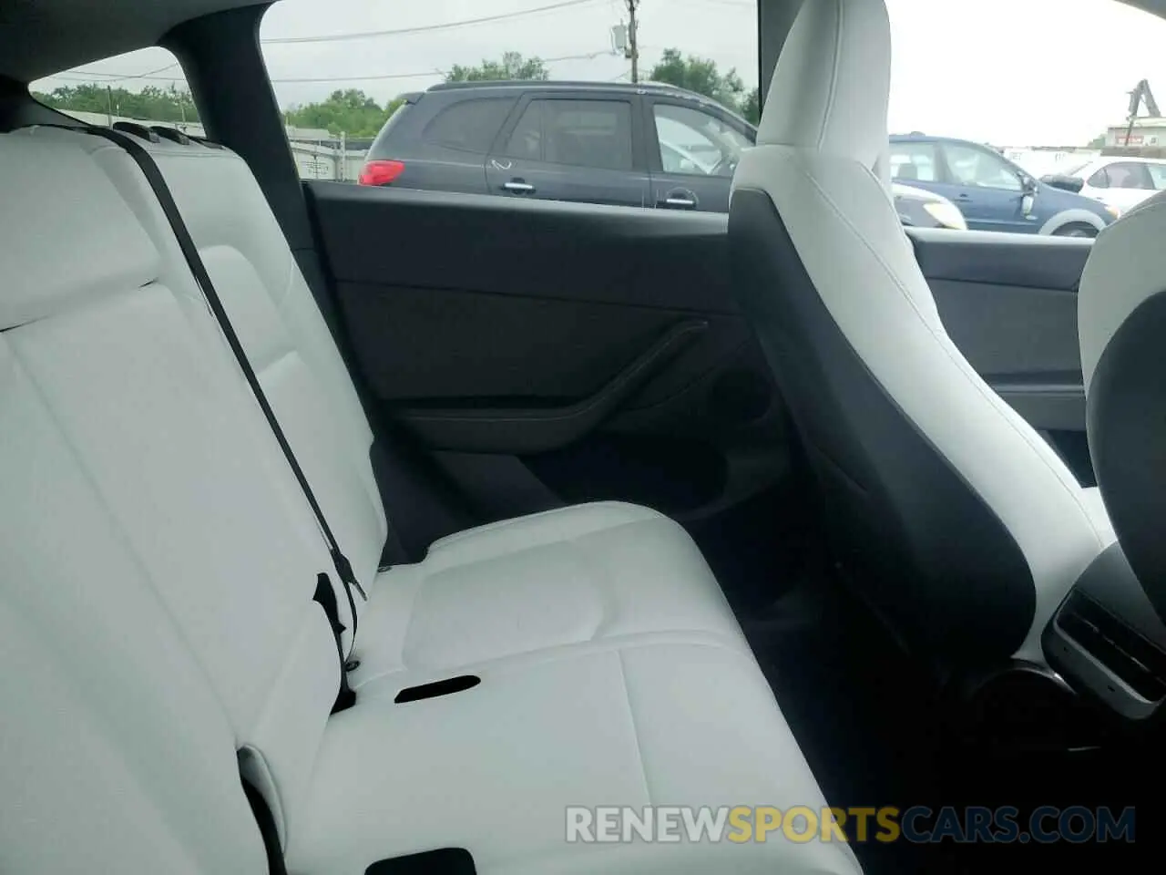11 Photograph of a damaged car 7SAYGAEE3PF764769 TESLA MODEL Y 2023