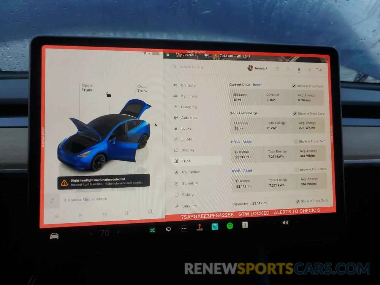9 Photograph of a damaged car 7SAYGAEE3PF842256 TESLA MODEL Y 2023