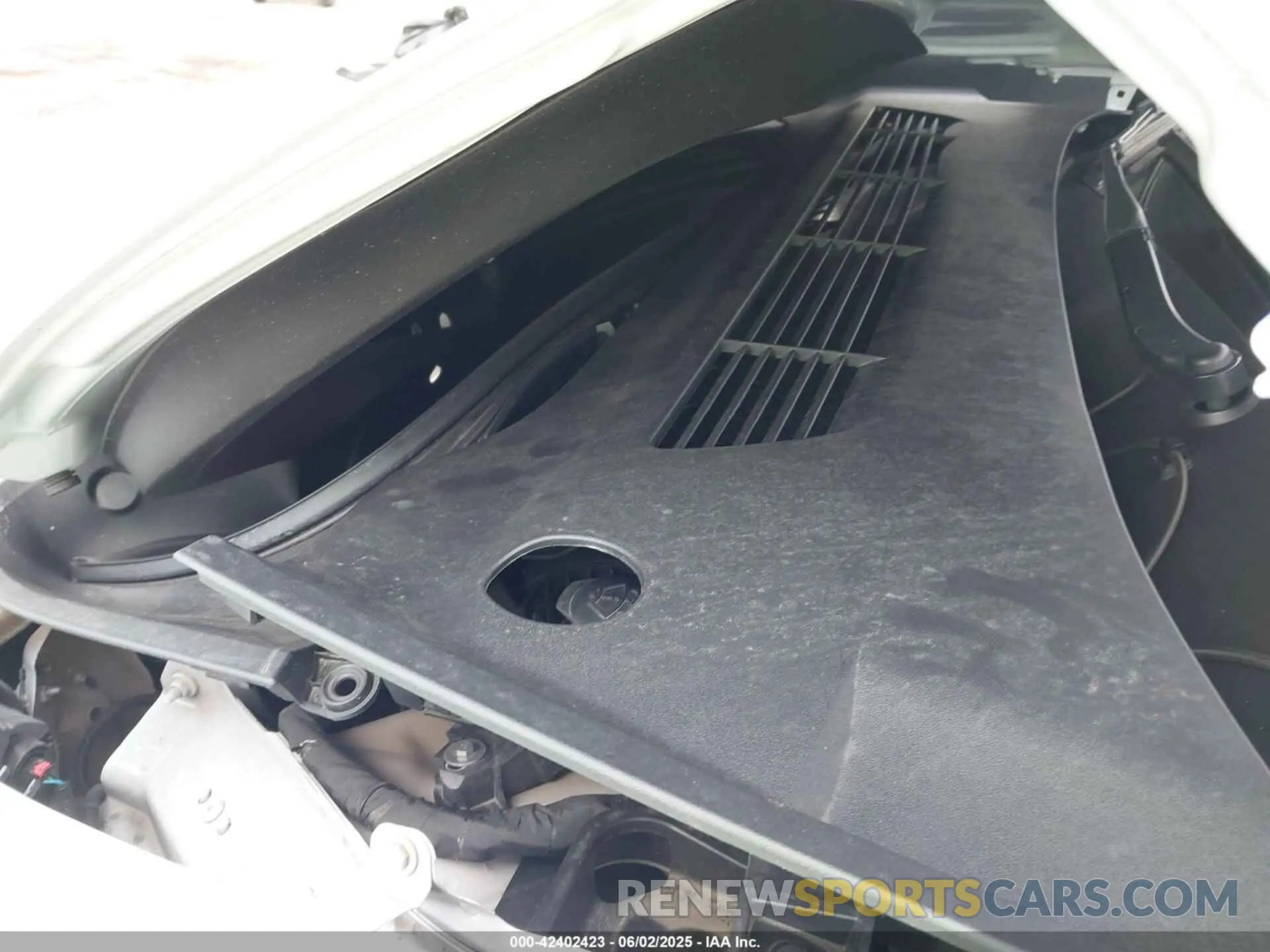 10 Photograph of a damaged car 7SAYGAEE3PF850437 TESLA MODEL Y 2023
