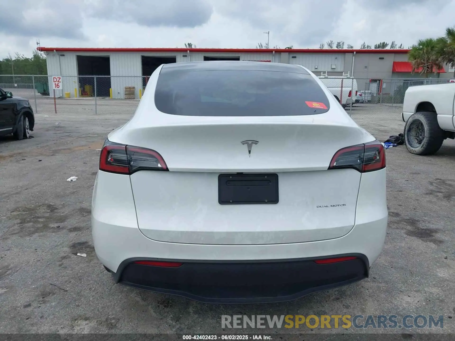 16 Photograph of a damaged car 7SAYGAEE3PF850437 TESLA MODEL Y 2023
