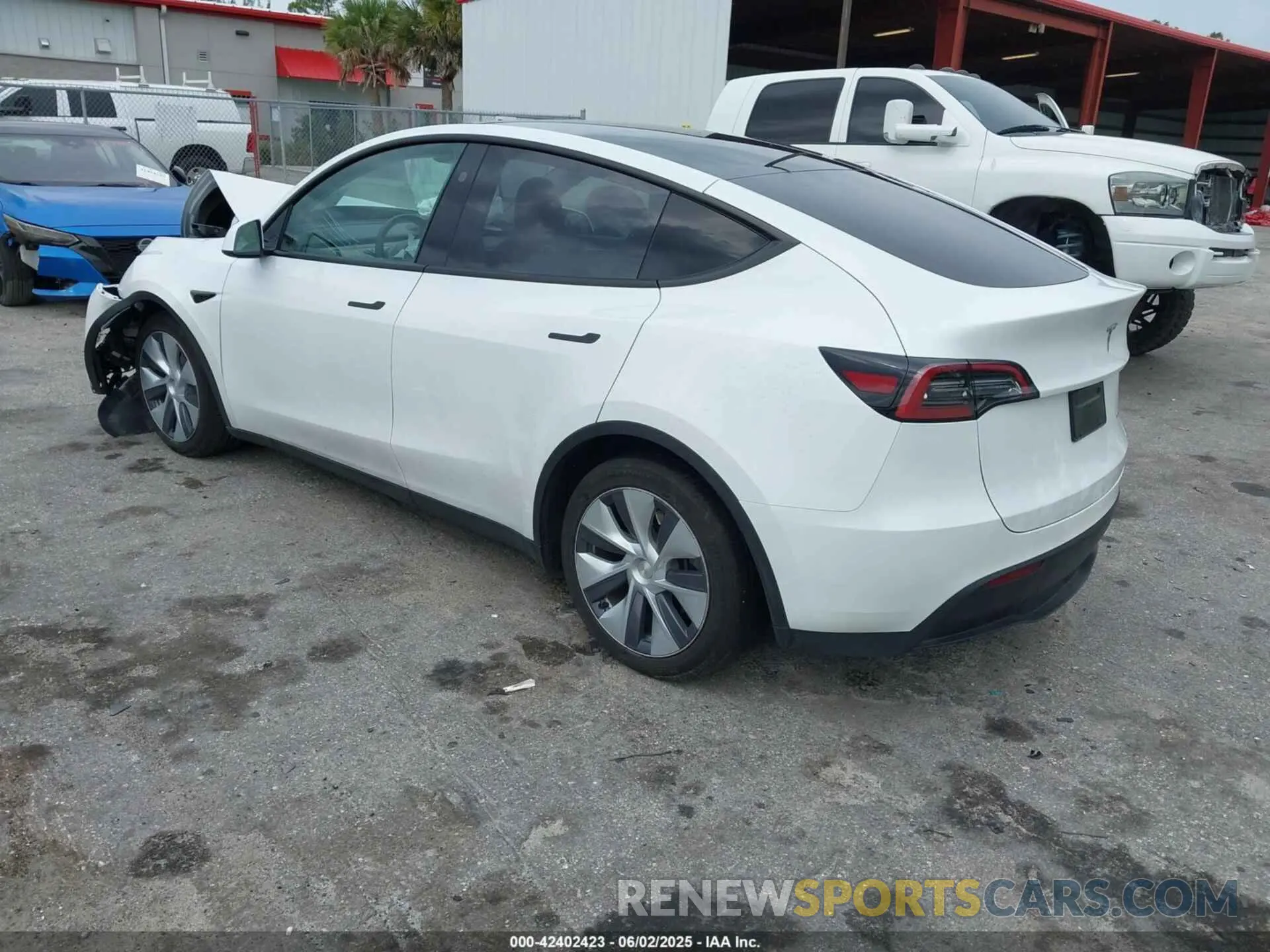 3 Photograph of a damaged car 7SAYGAEE3PF850437 TESLA MODEL Y 2023