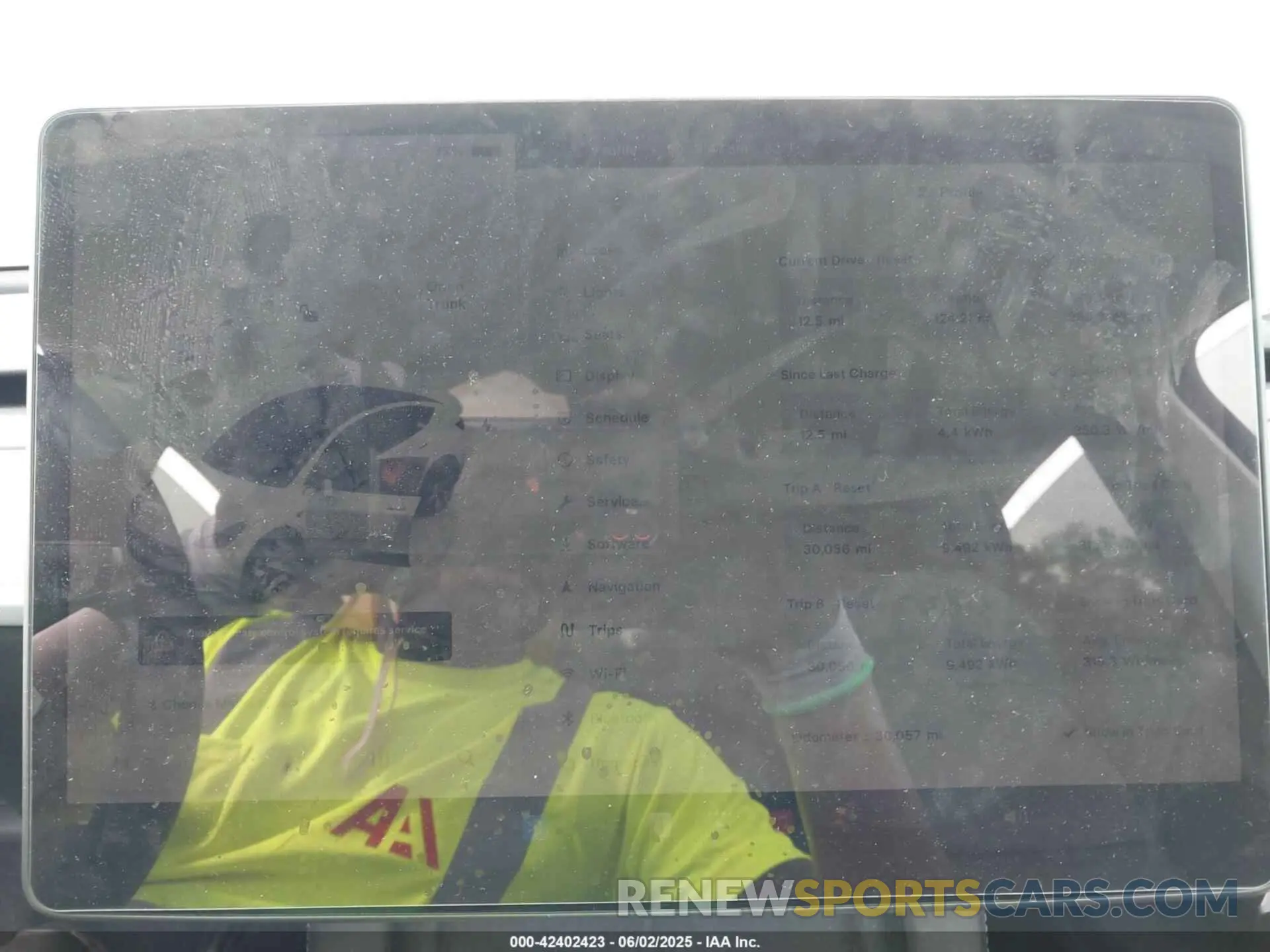 7 Photograph of a damaged car 7SAYGAEE3PF850437 TESLA MODEL Y 2023