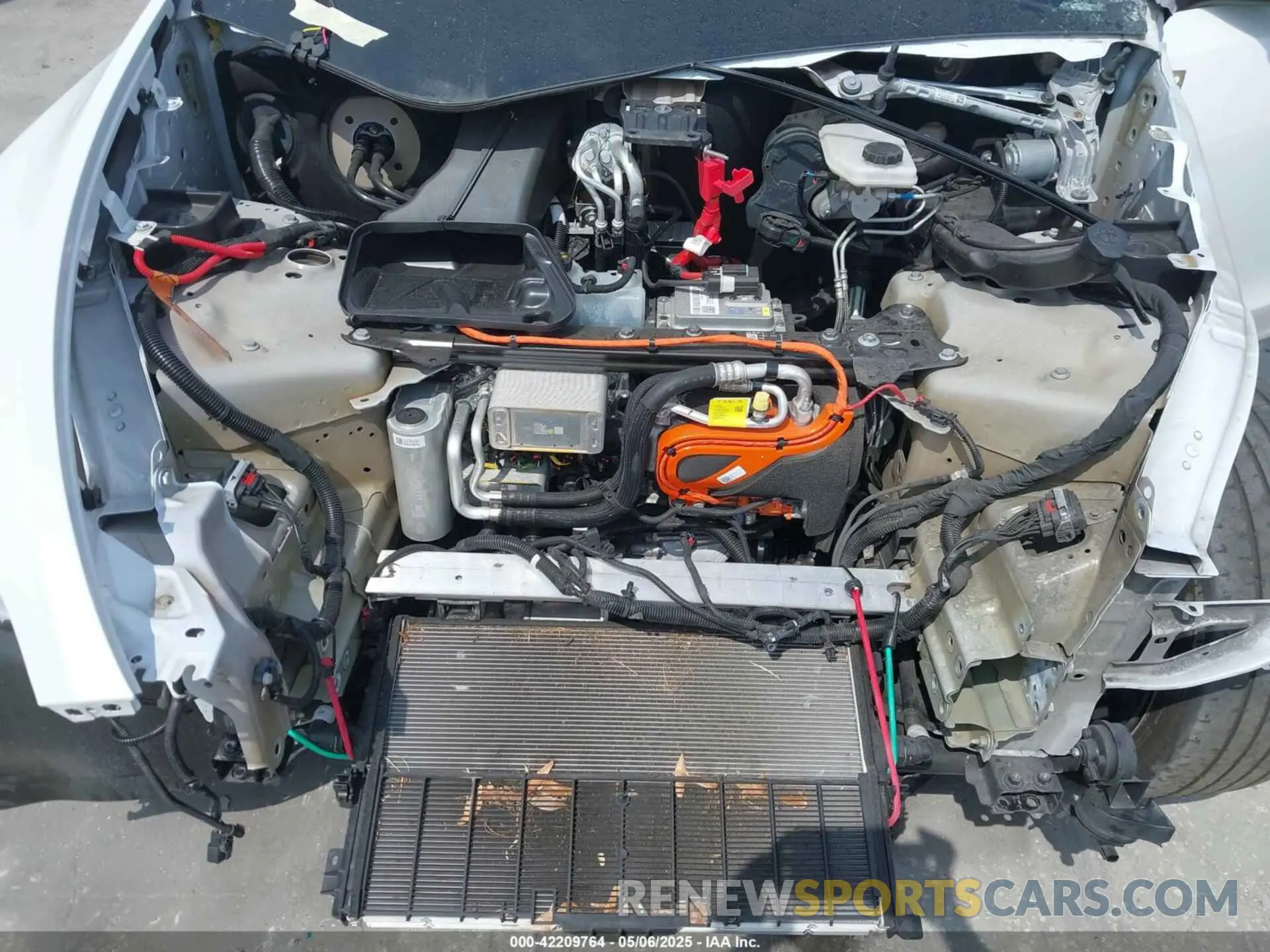 10 Photograph of a damaged car 7SAYGAEE3PF907784 TESLA MODEL Y 2023