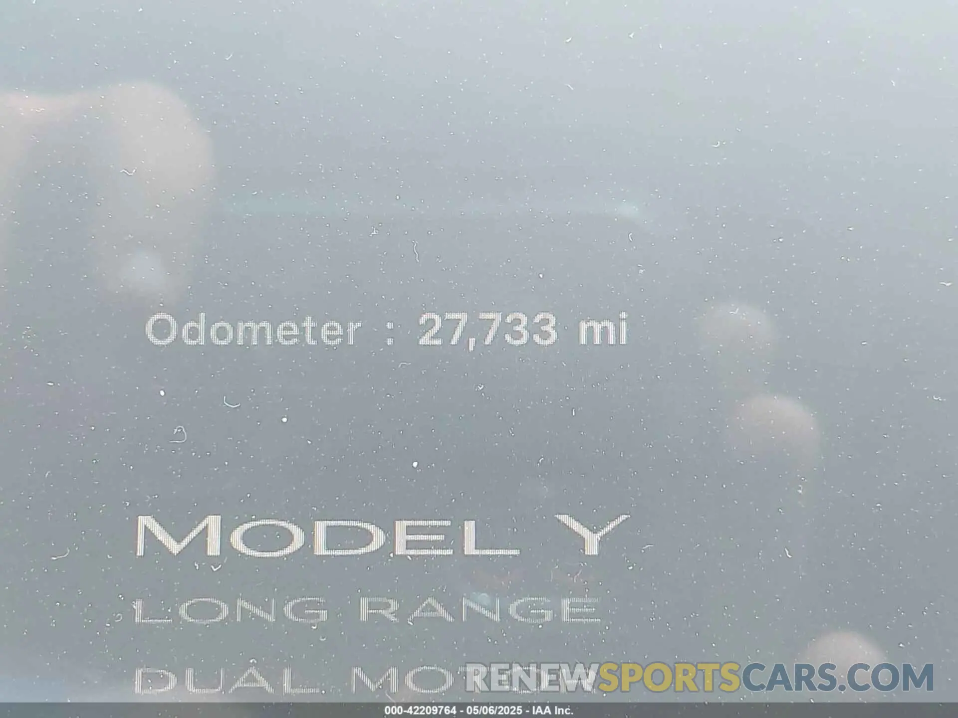 14 Photograph of a damaged car 7SAYGAEE3PF907784 TESLA MODEL Y 2023