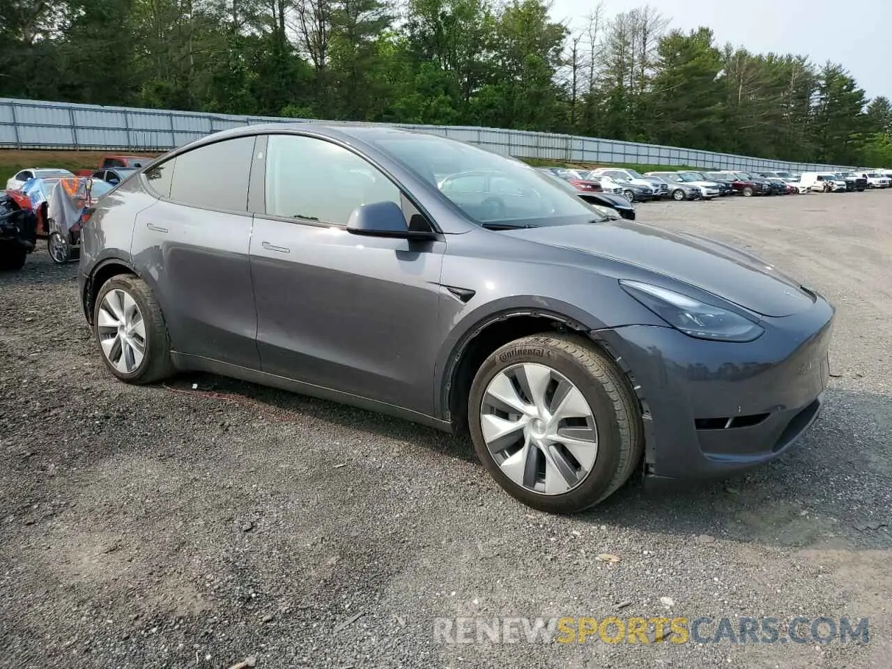 4 Photograph of a damaged car 7SAYGAEE3PF911625 TESLA MODEL Y 2023