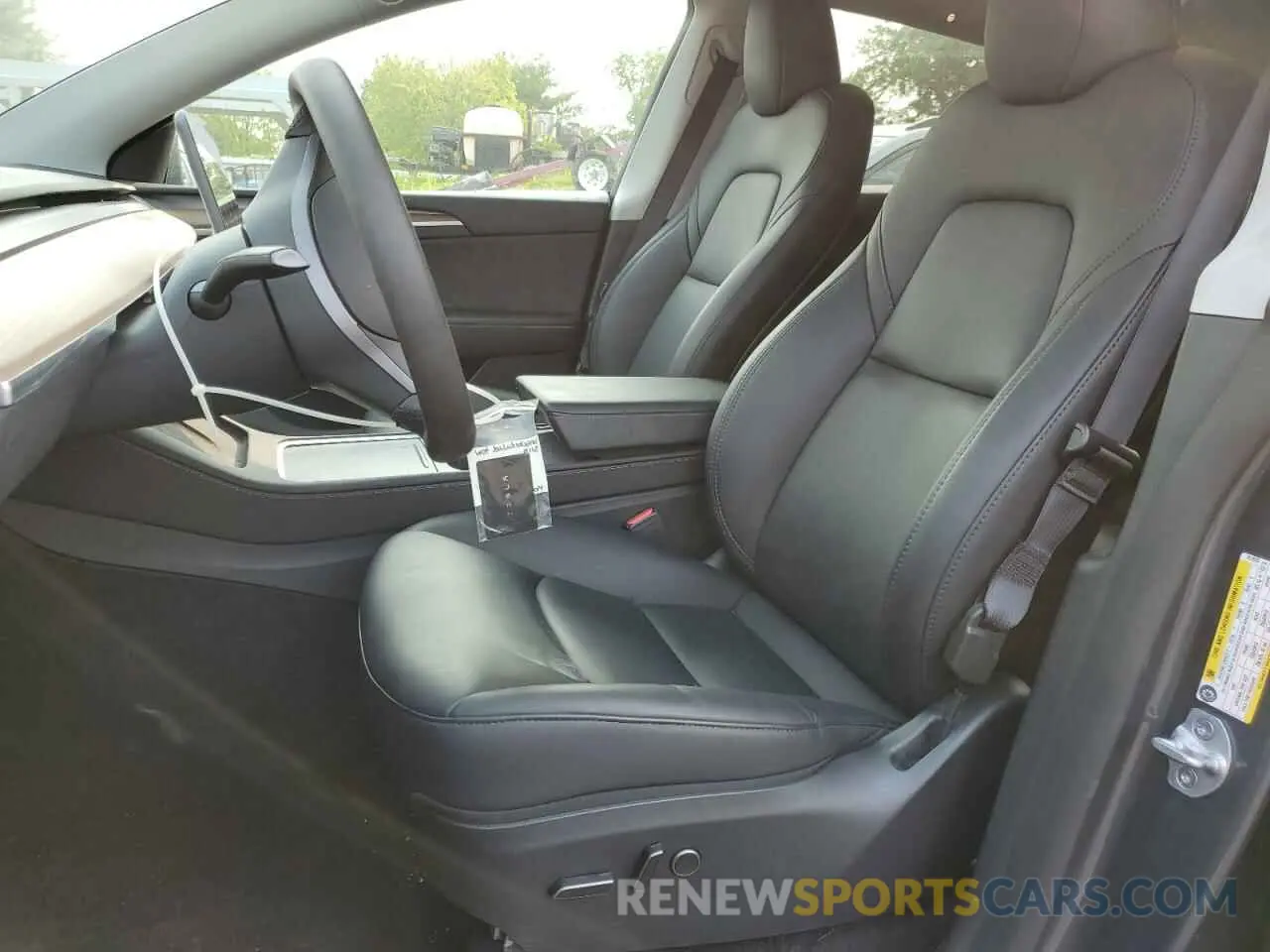 7 Photograph of a damaged car 7SAYGAEE3PF911625 TESLA MODEL Y 2023