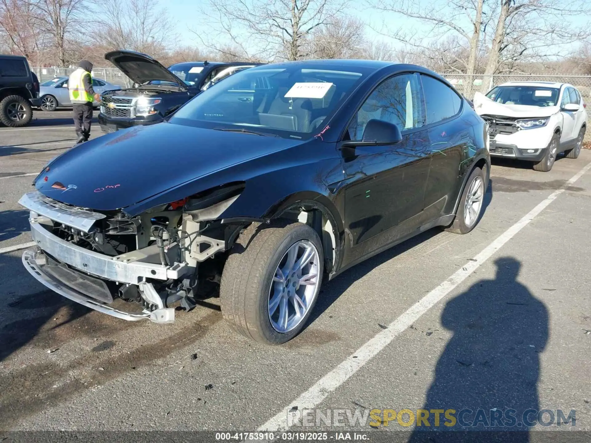 2 Photograph of a damaged car 7SAYGAEE3PF925928 TESLA MODEL Y 2023
