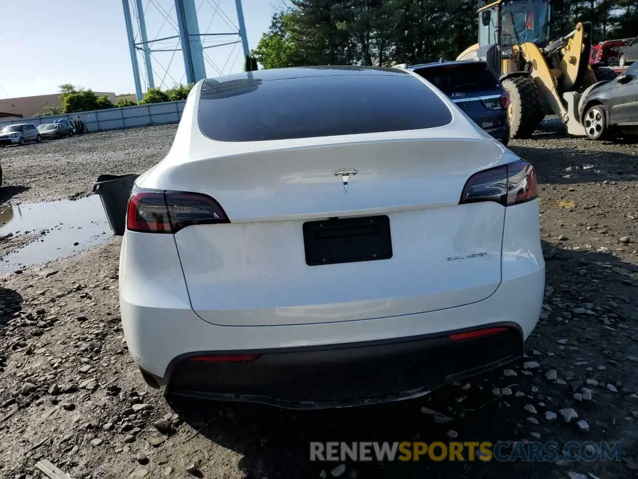 6 Photograph of a damaged car 7SAYGAEE3PF958542 TESLA MODEL Y 2023