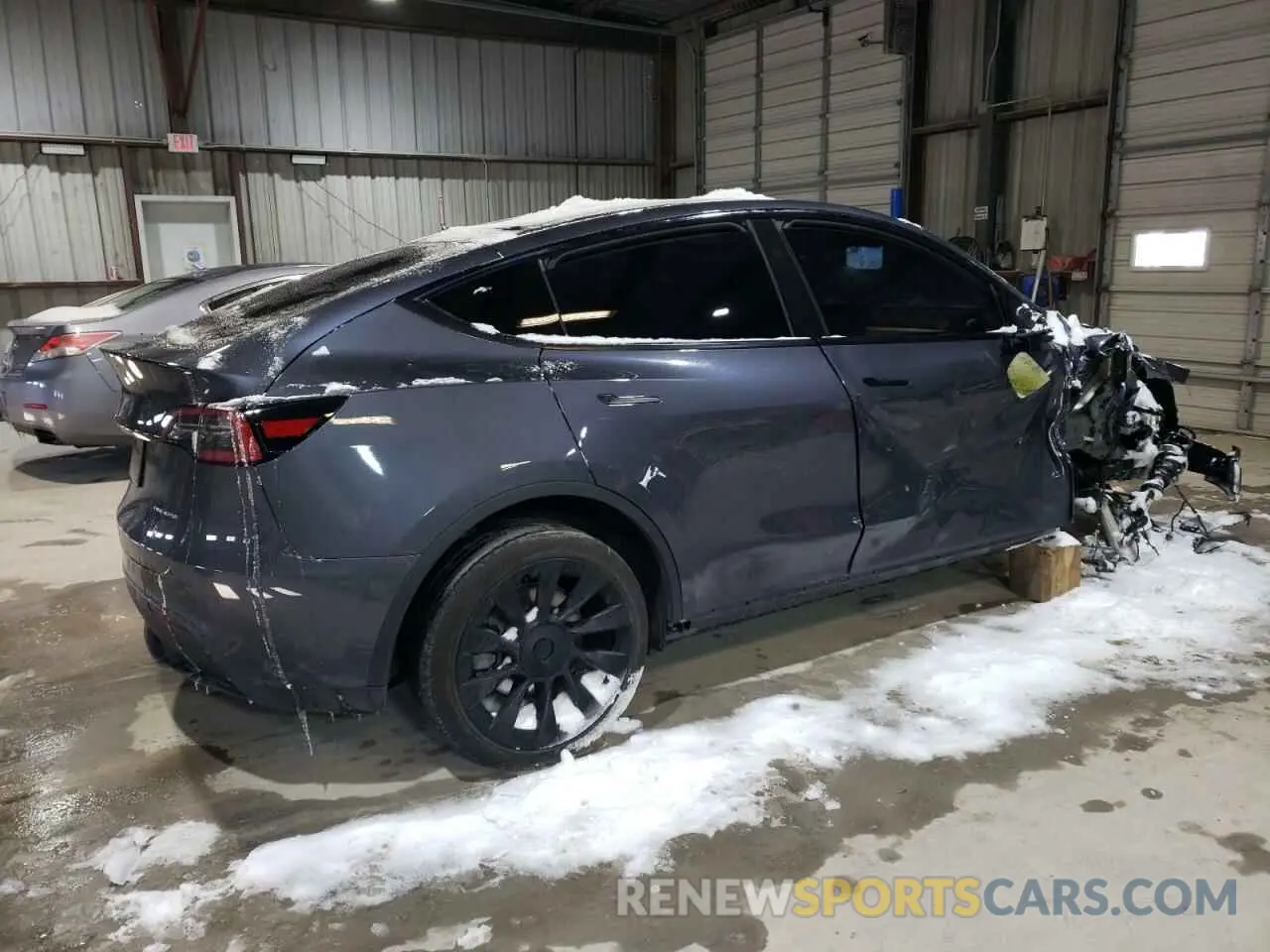 3 Photograph of a damaged car 7SAYGAEE3PF968231 TESLA MODEL Y 2023