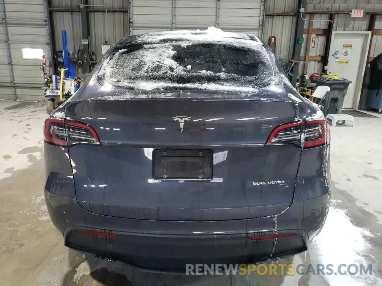 6 Photograph of a damaged car 7SAYGAEE3PF968231 TESLA MODEL Y 2023
