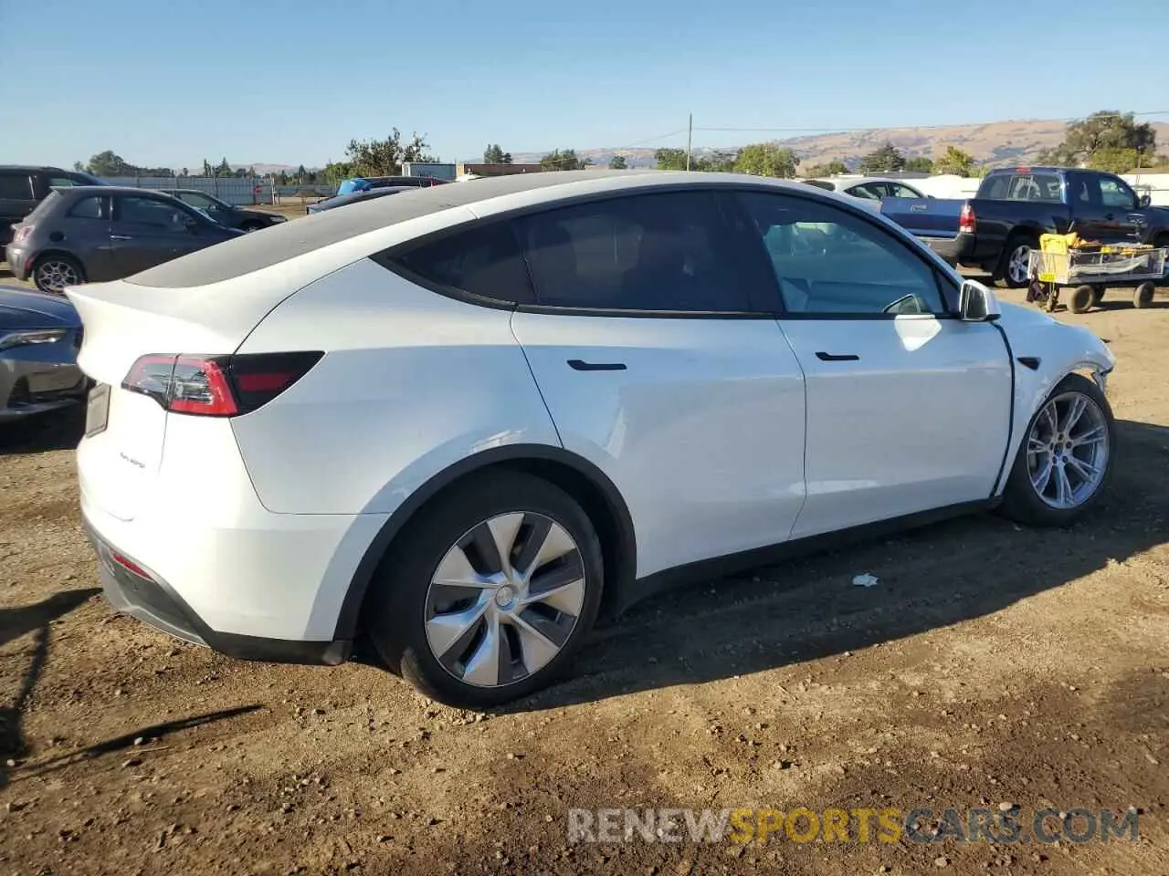 3 Photograph of a damaged car 7SAYGAEE3PF970884 TESLA MODEL Y 2023