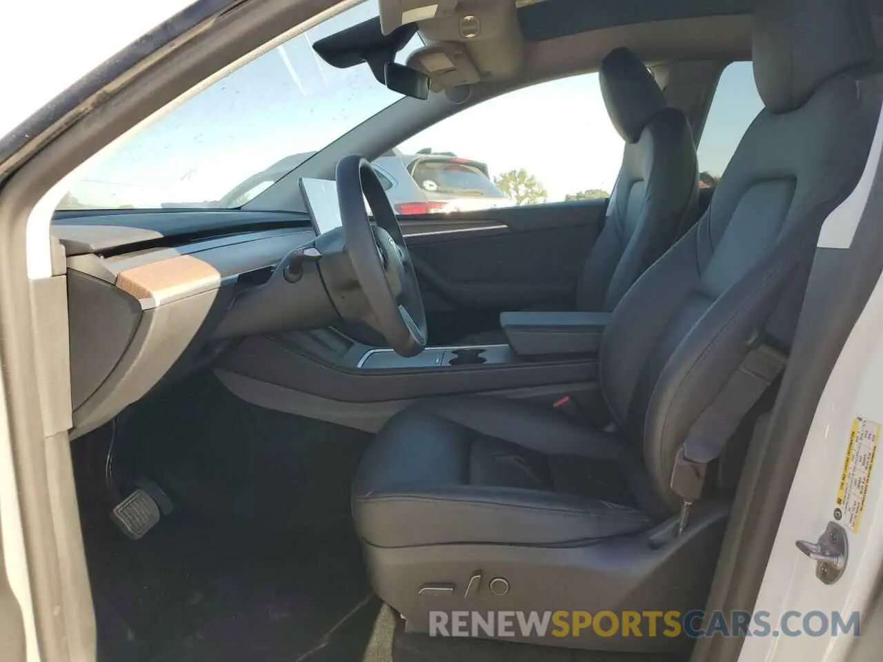7 Photograph of a damaged car 7SAYGAEE3PF970884 TESLA MODEL Y 2023