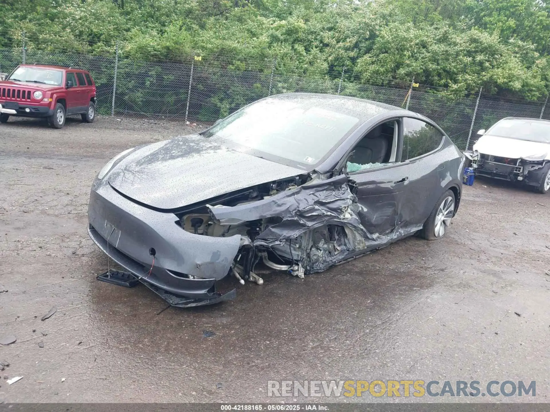 2 Photograph of a damaged car 7SAYGAEE3PF971954 TESLA MODEL Y 2023