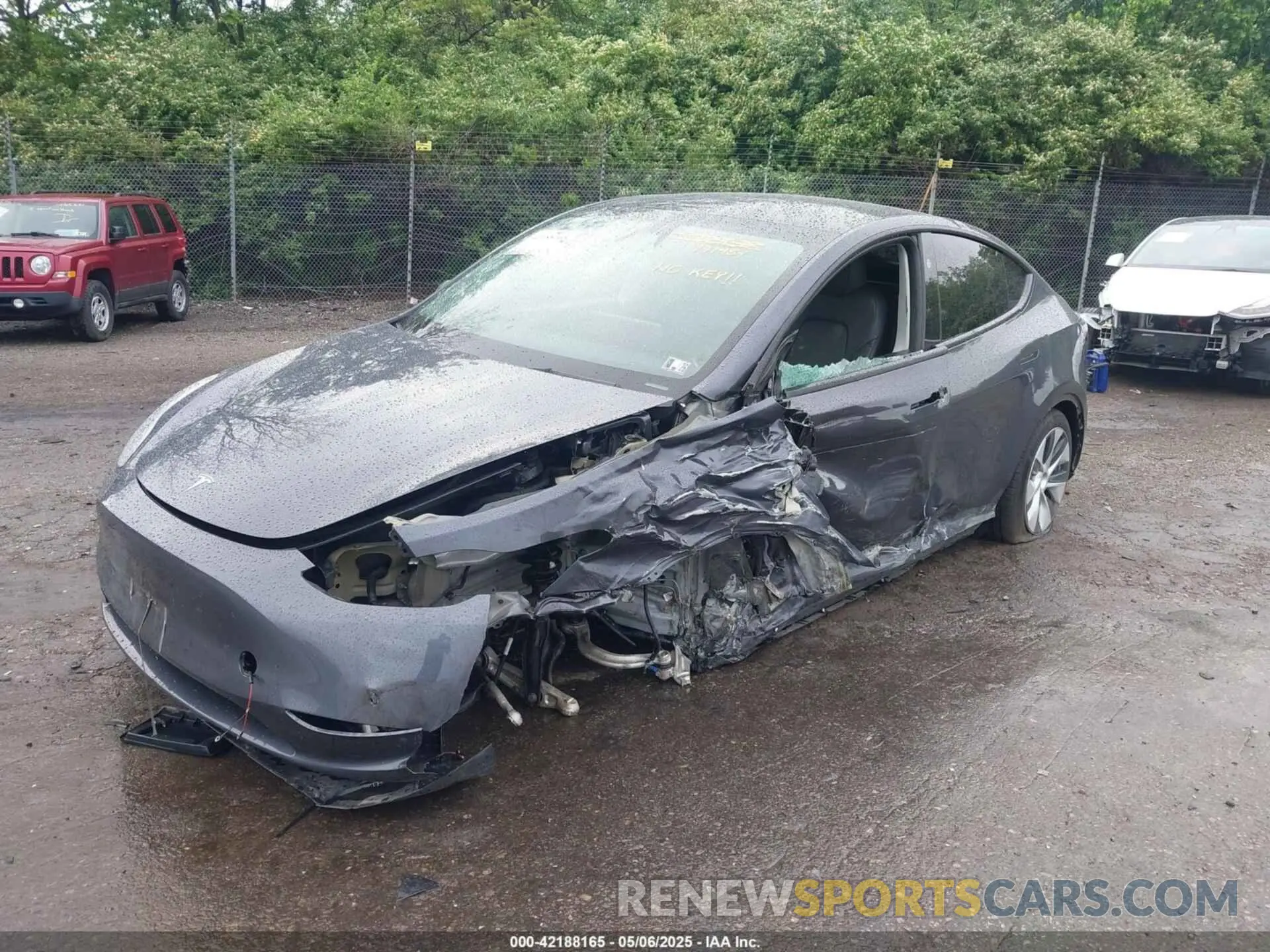 6 Photograph of a damaged car 7SAYGAEE3PF971954 TESLA MODEL Y 2023