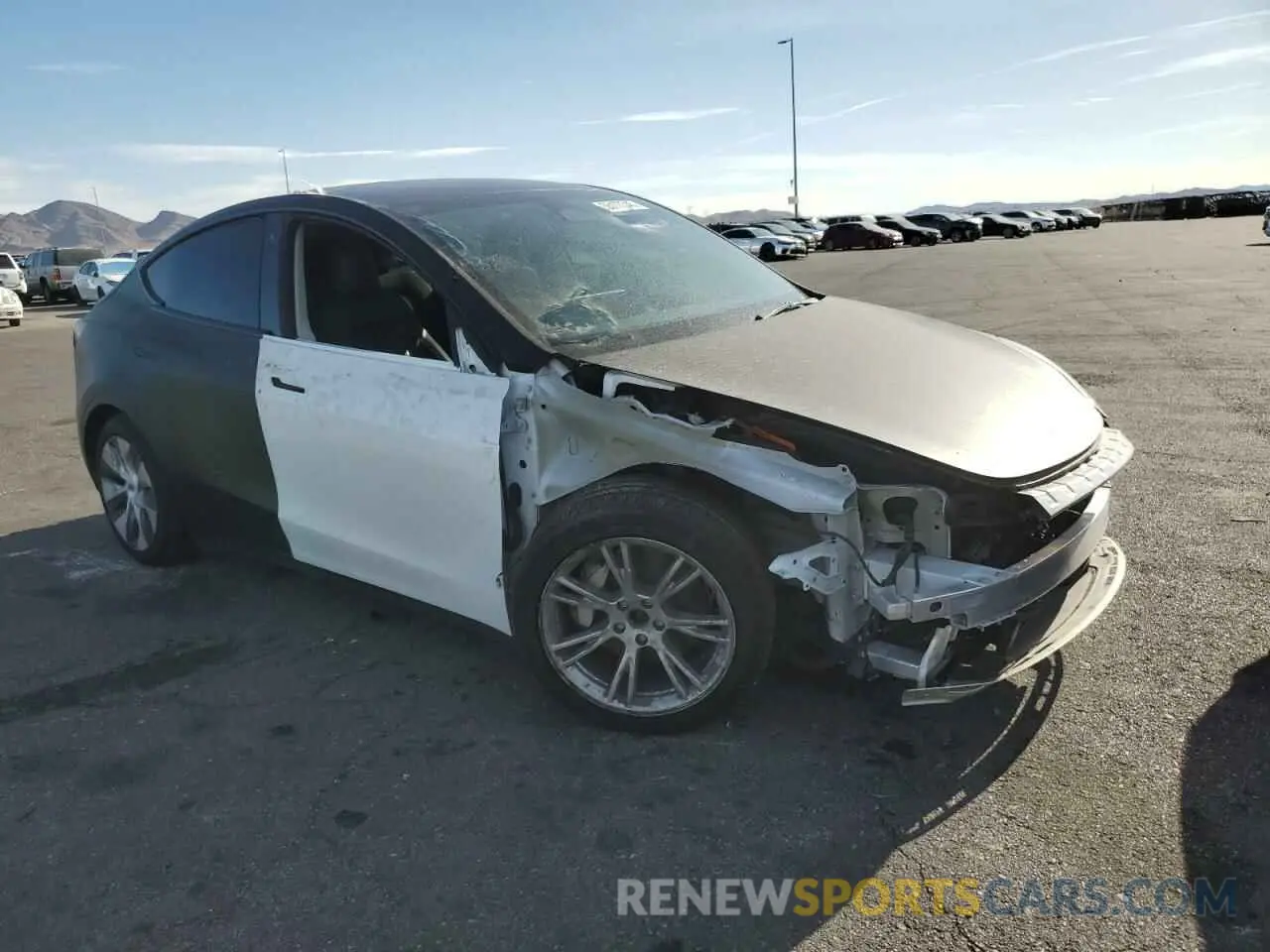 4 Photograph of a damaged car 7SAYGAEE4PF670755 TESLA MODEL Y 2023