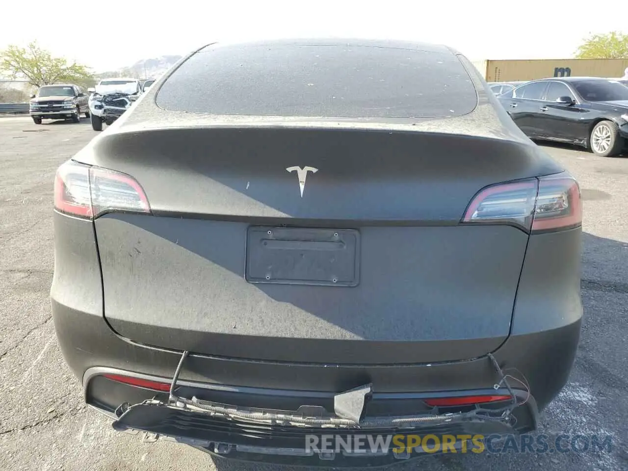 6 Photograph of a damaged car 7SAYGAEE4PF670755 TESLA MODEL Y 2023
