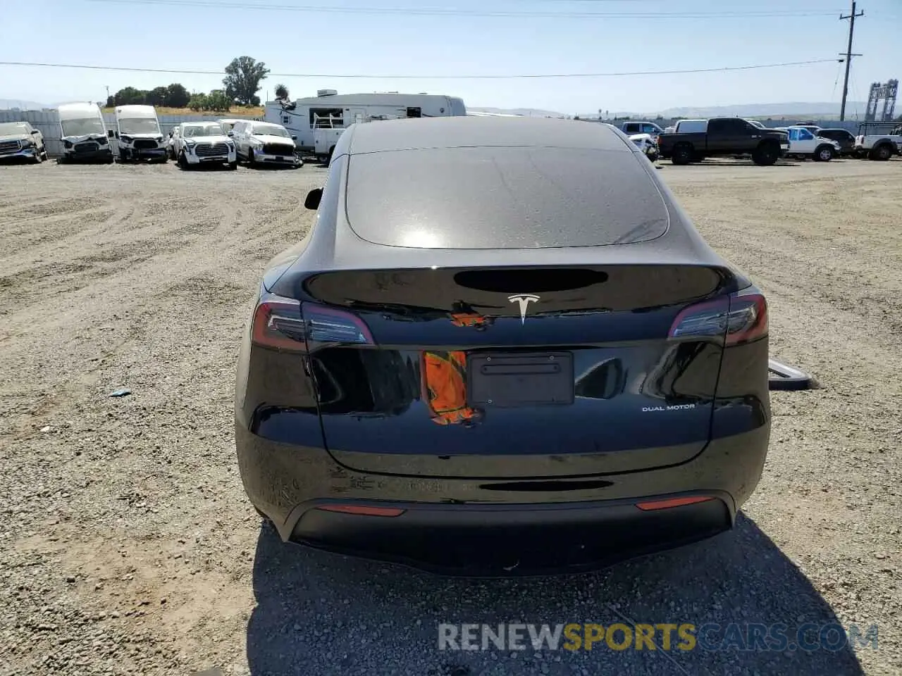 6 Photograph of a damaged car 7SAYGAEE4PF695123 TESLA MODEL Y 2023