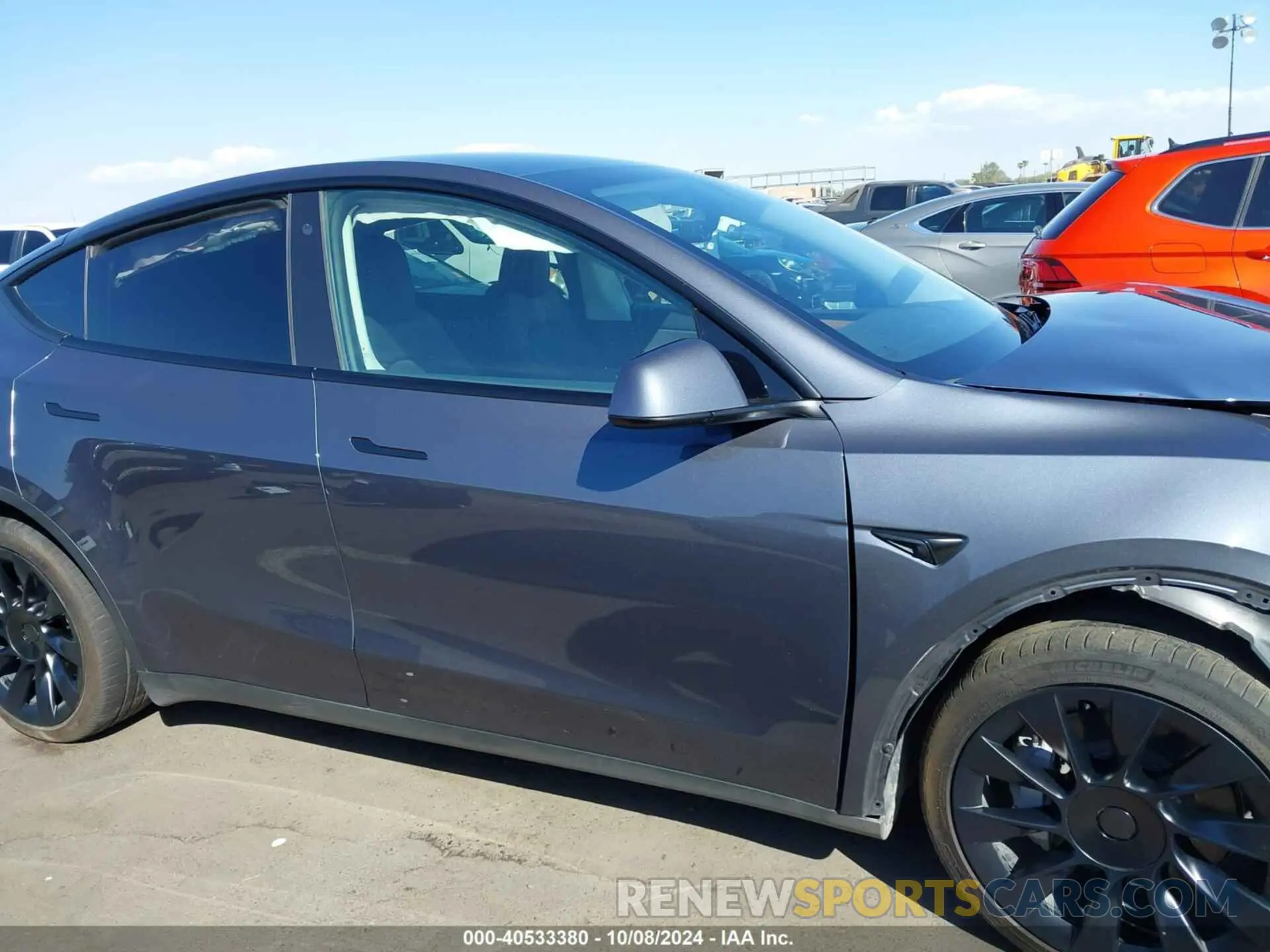 14 Photograph of a damaged car 7SAYGAEE4PF711966 TESLA MODEL Y 2023
