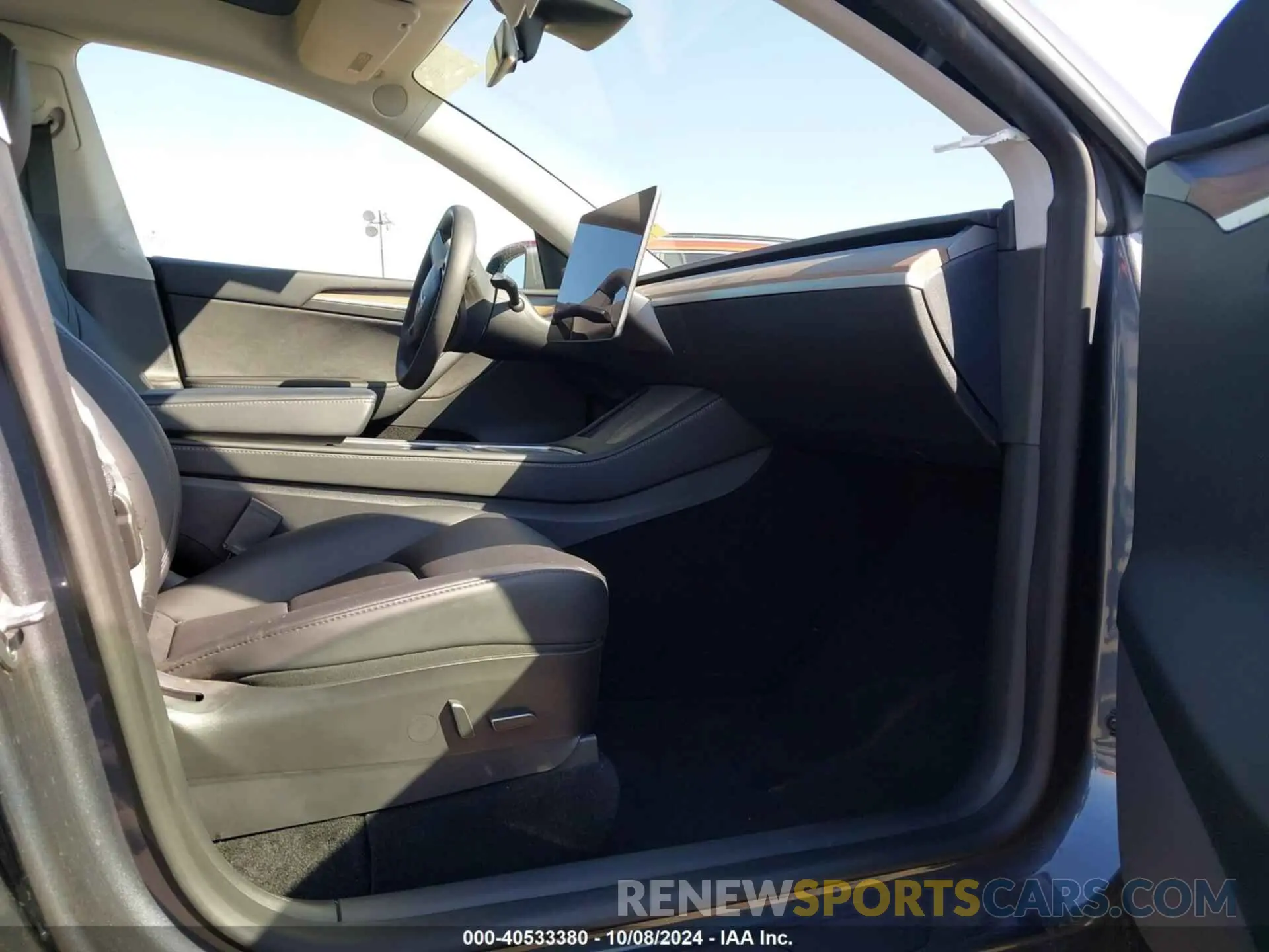 5 Photograph of a damaged car 7SAYGAEE4PF711966 TESLA MODEL Y 2023