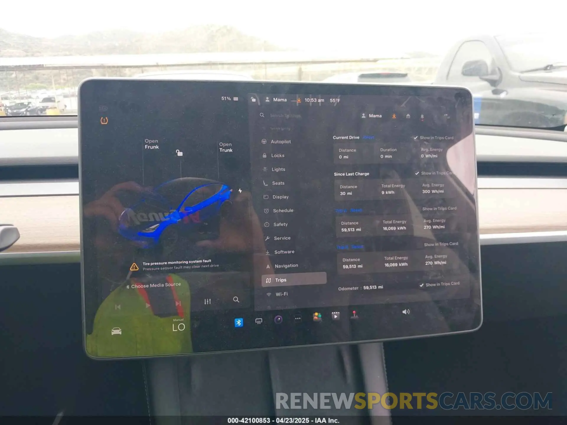 19 Photograph of a damaged car 7SAYGAEE4PF752629 TESLA MODEL Y 2023