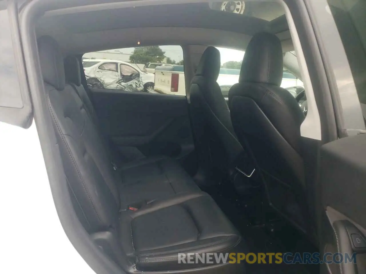 10 Photograph of a damaged car 7SAYGAEE4PF775599 TESLA MODEL Y 2023