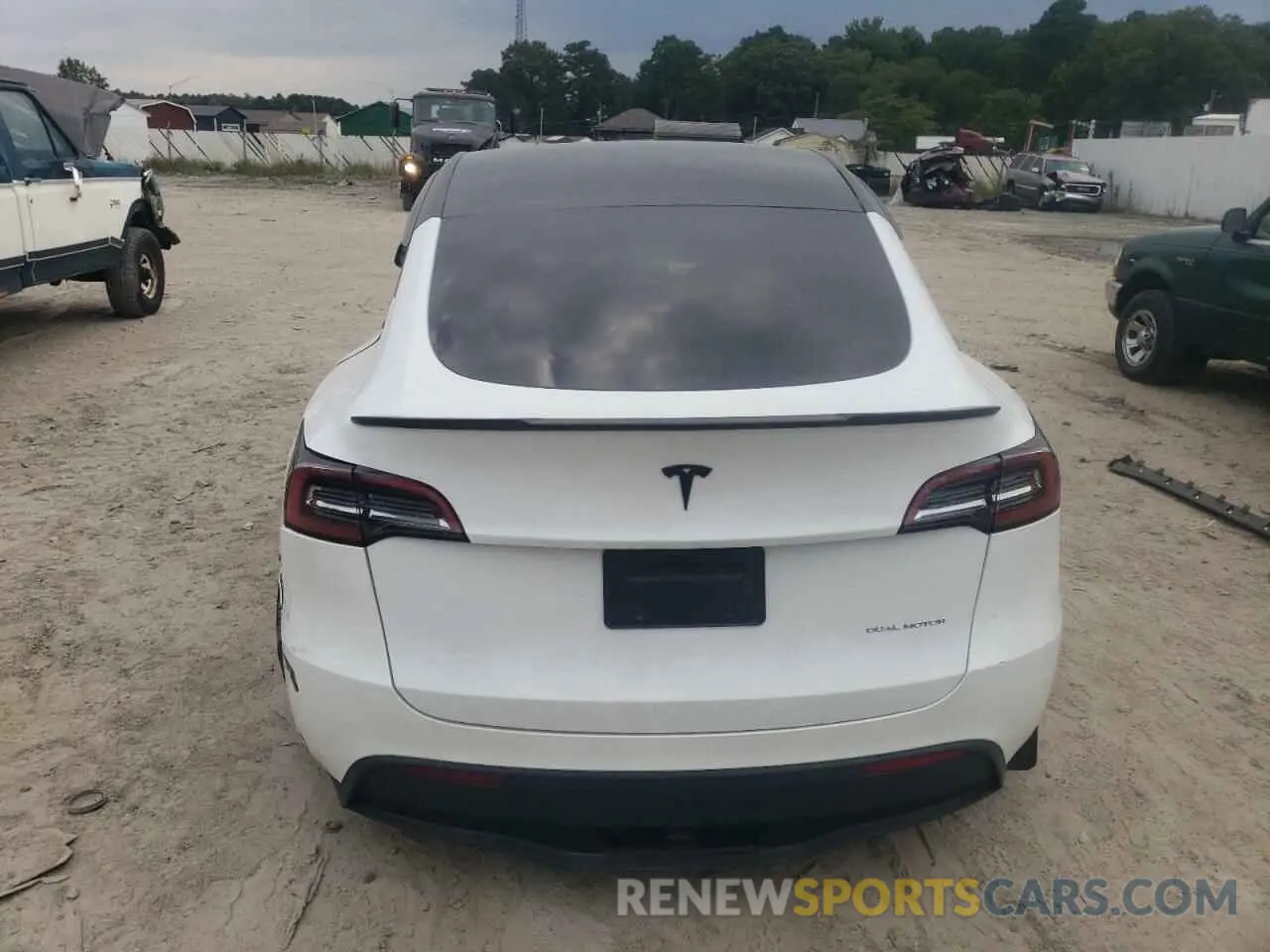 6 Photograph of a damaged car 7SAYGAEE4PF775599 TESLA MODEL Y 2023