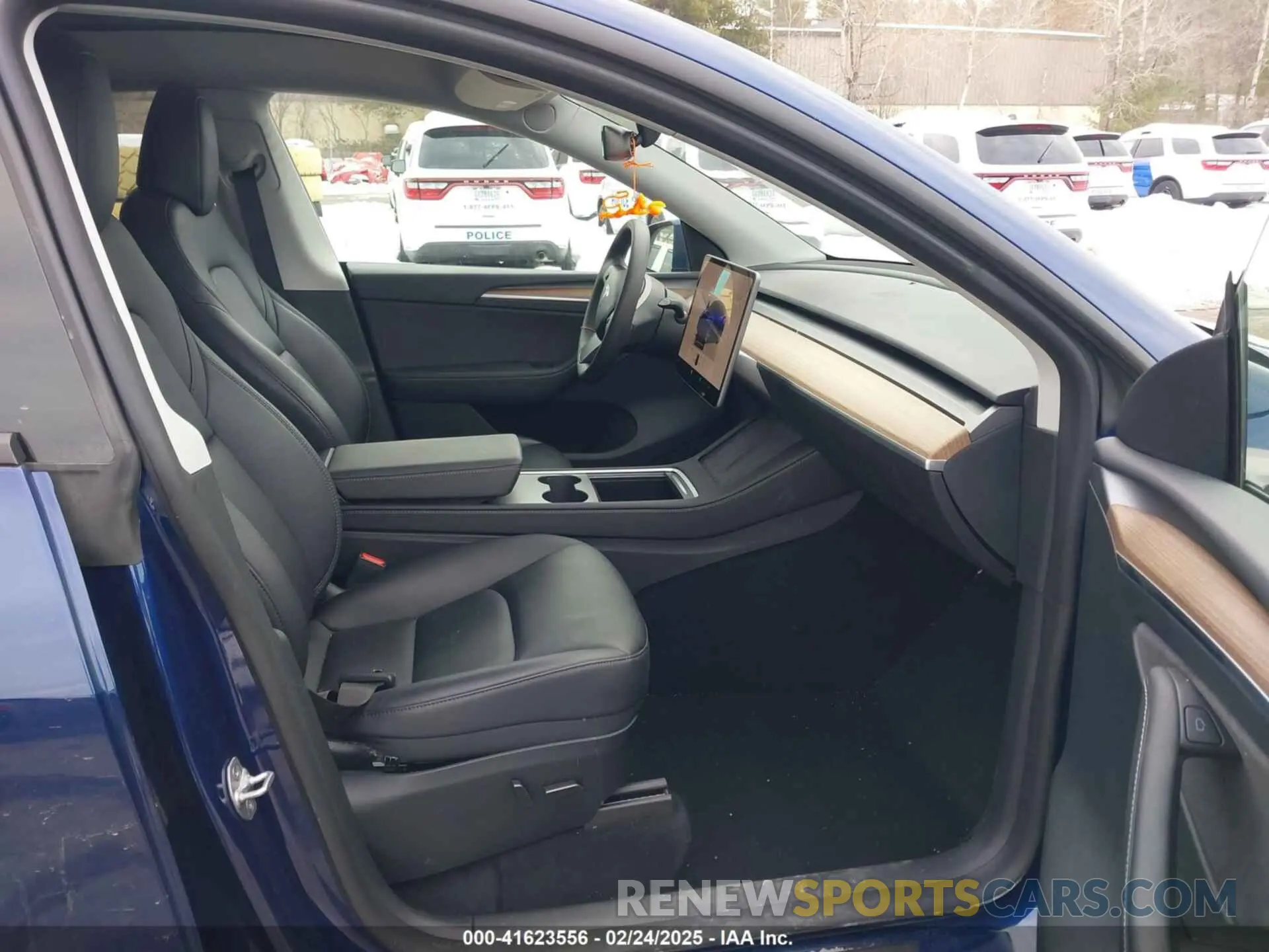 5 Photograph of a damaged car 7SAYGAEE4PF799790 TESLA MODEL Y 2023