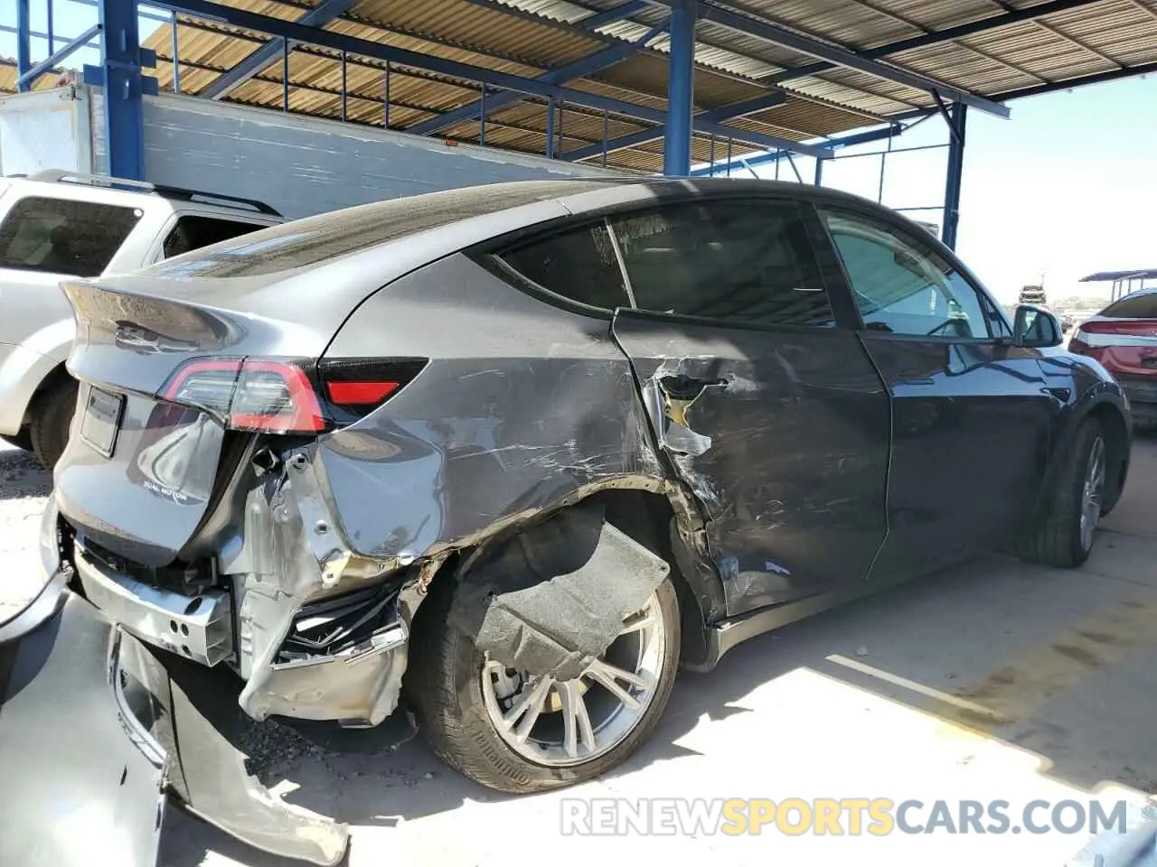 3 Photograph of a damaged car 7SAYGAEE4PF832044 TESLA MODEL Y 2023