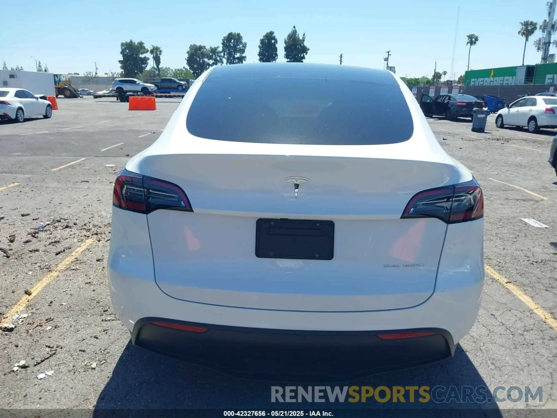 16 Photograph of a damaged car 7SAYGAEE4PF851063 TESLA MODEL Y 2023