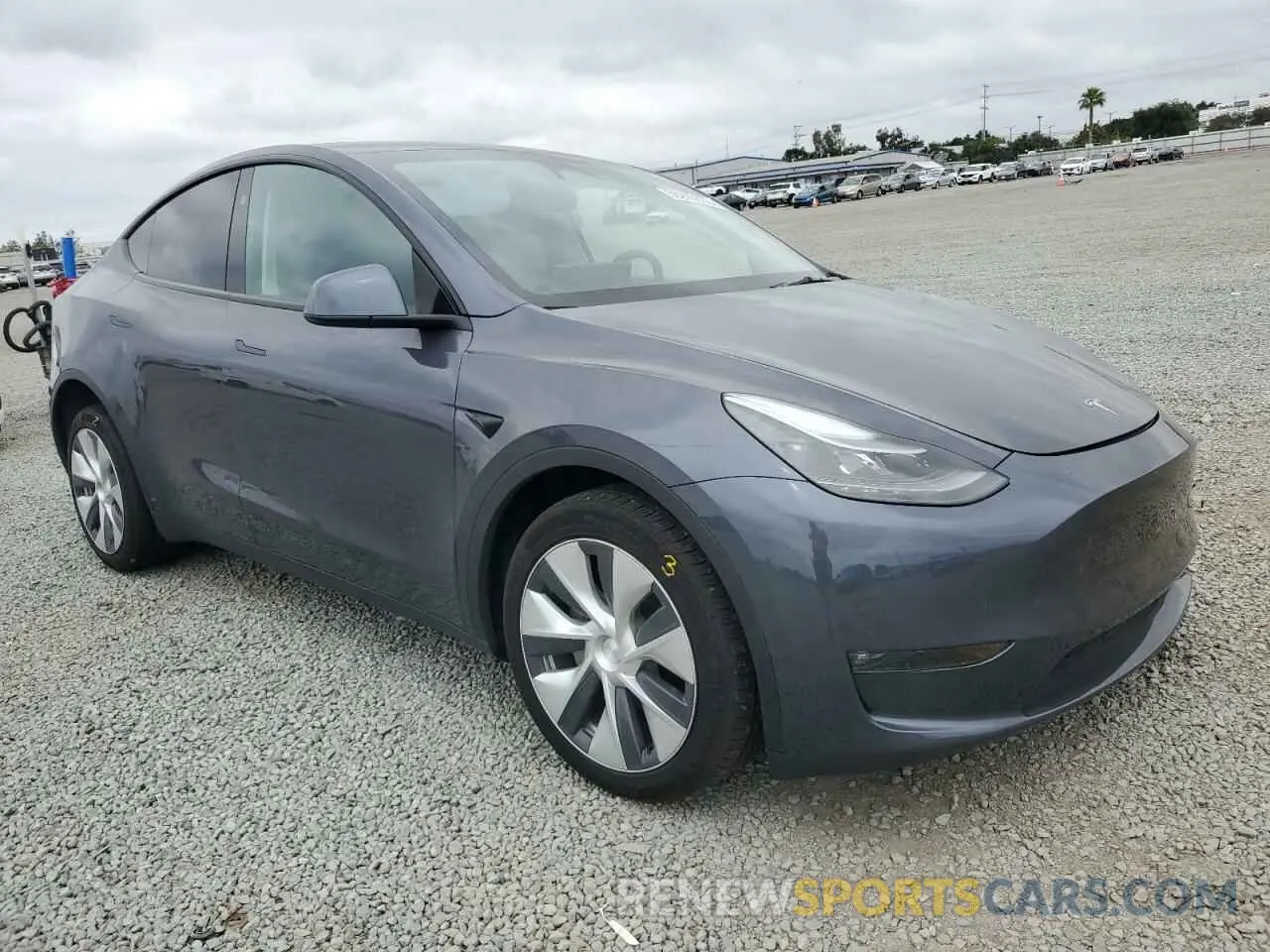 4 Photograph of a damaged car 7SAYGAEE4PF879736 TESLA MODEL Y 2023