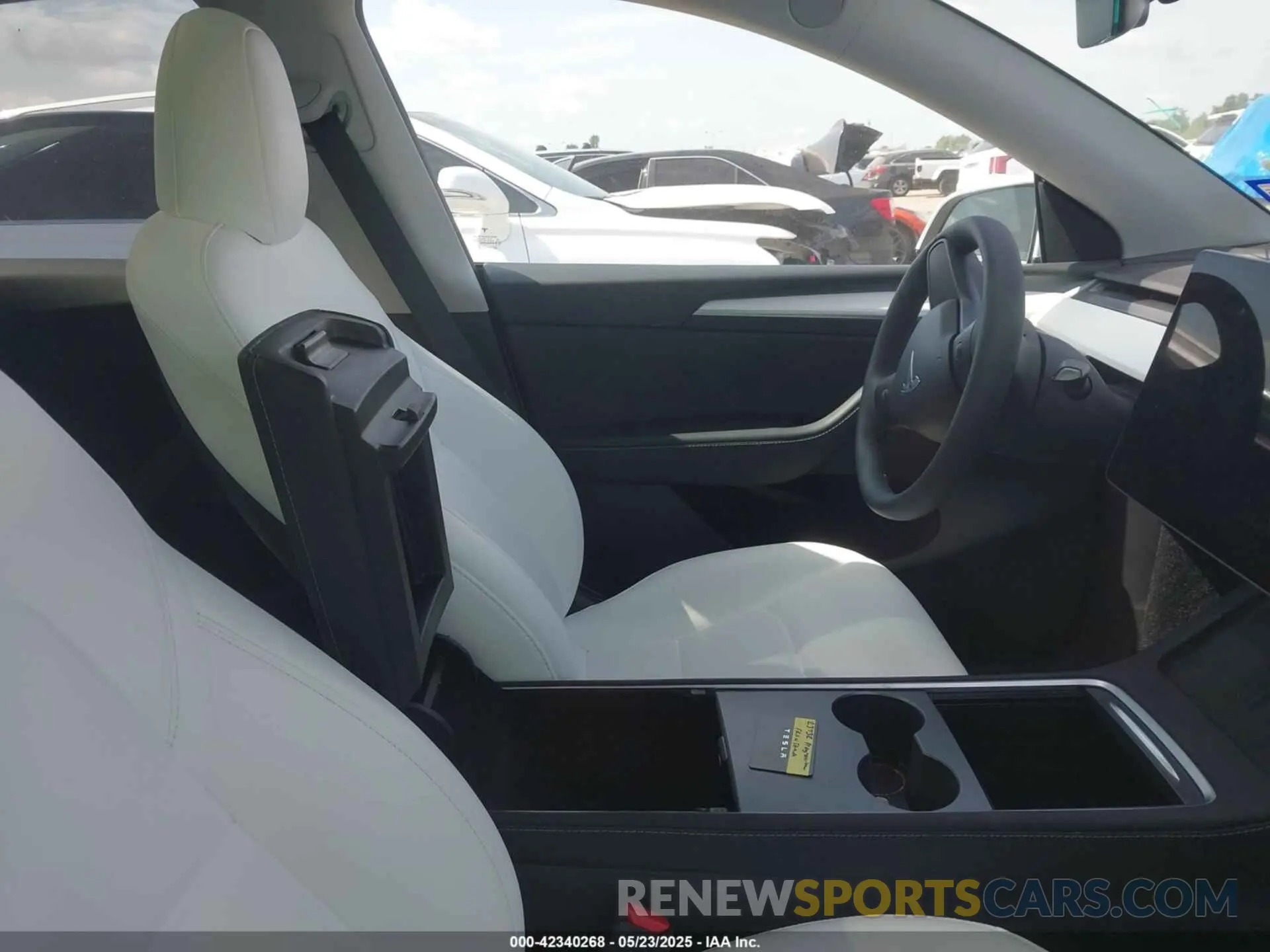 5 Photograph of a damaged car 7SAYGAEE4PF885925 TESLA MODEL Y 2023