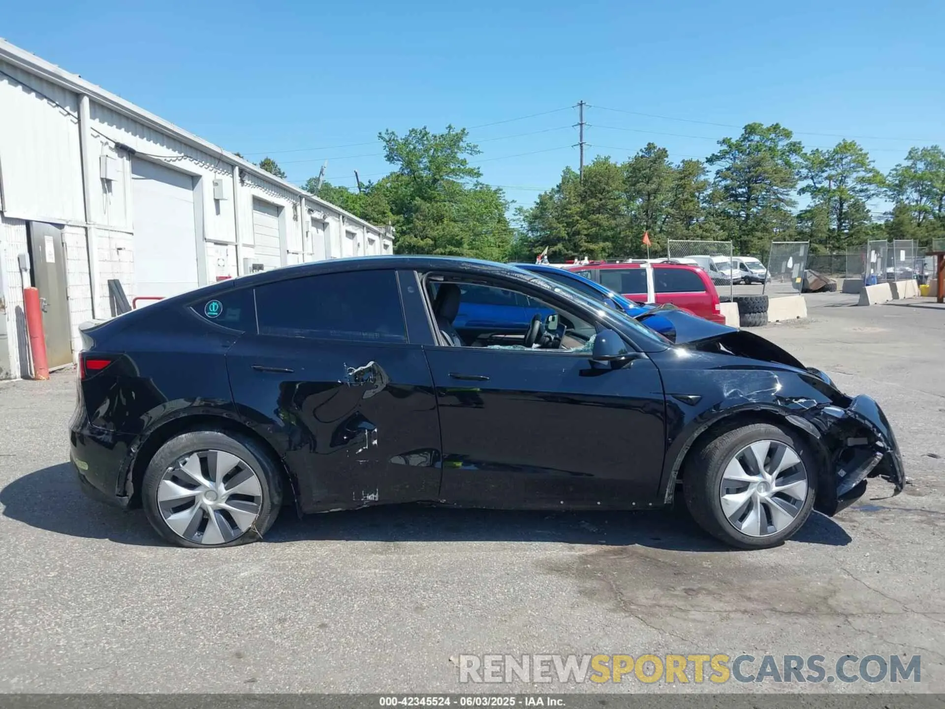 14 Photograph of a damaged car 7SAYGAEE4PF918812 TESLA MODEL Y 2023