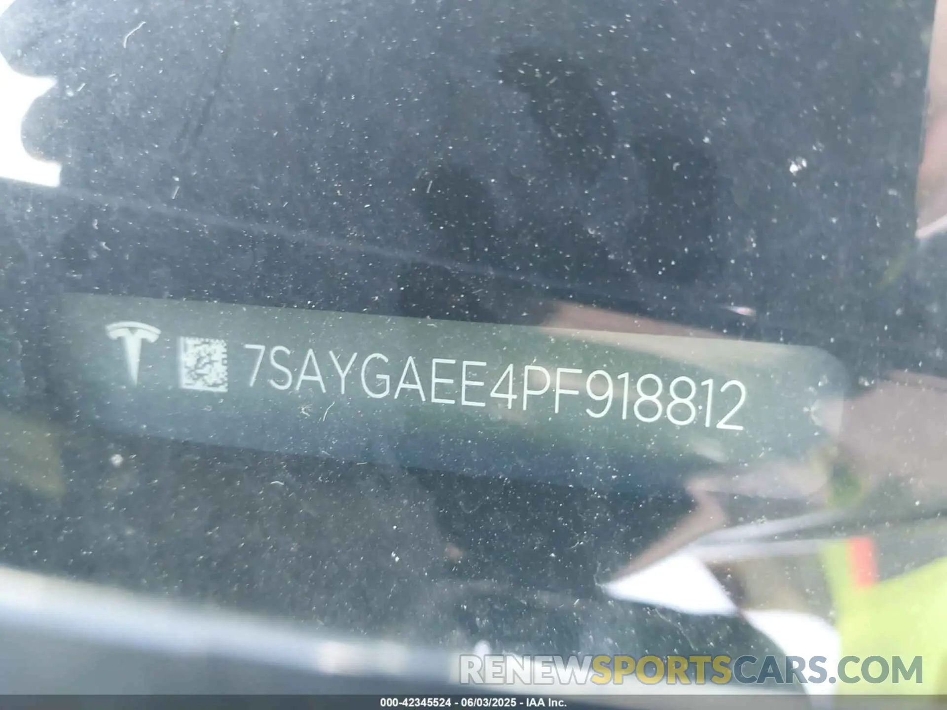20 Photograph of a damaged car 7SAYGAEE4PF918812 TESLA MODEL Y 2023